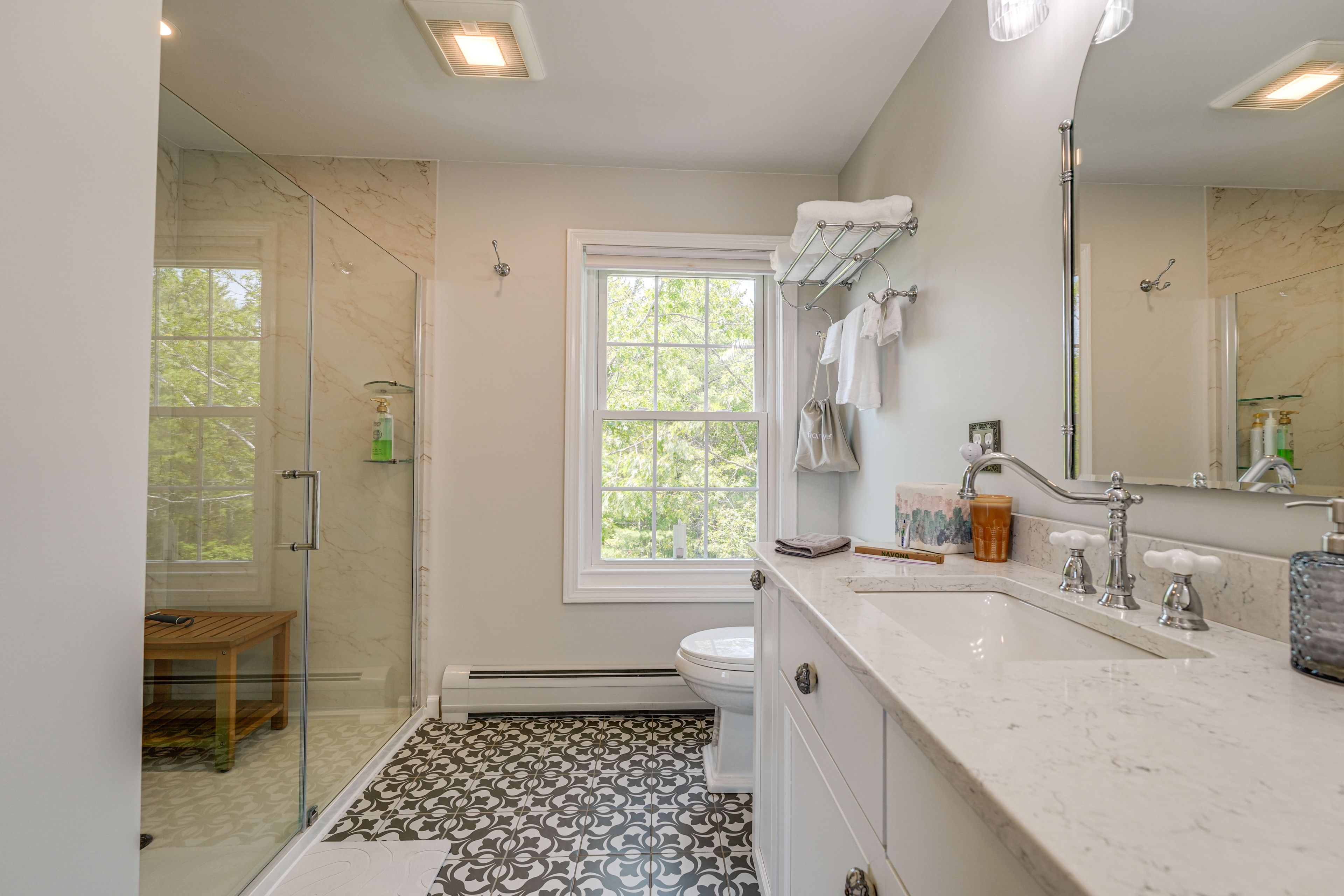 En-Suite Bathroom | Upper Level
