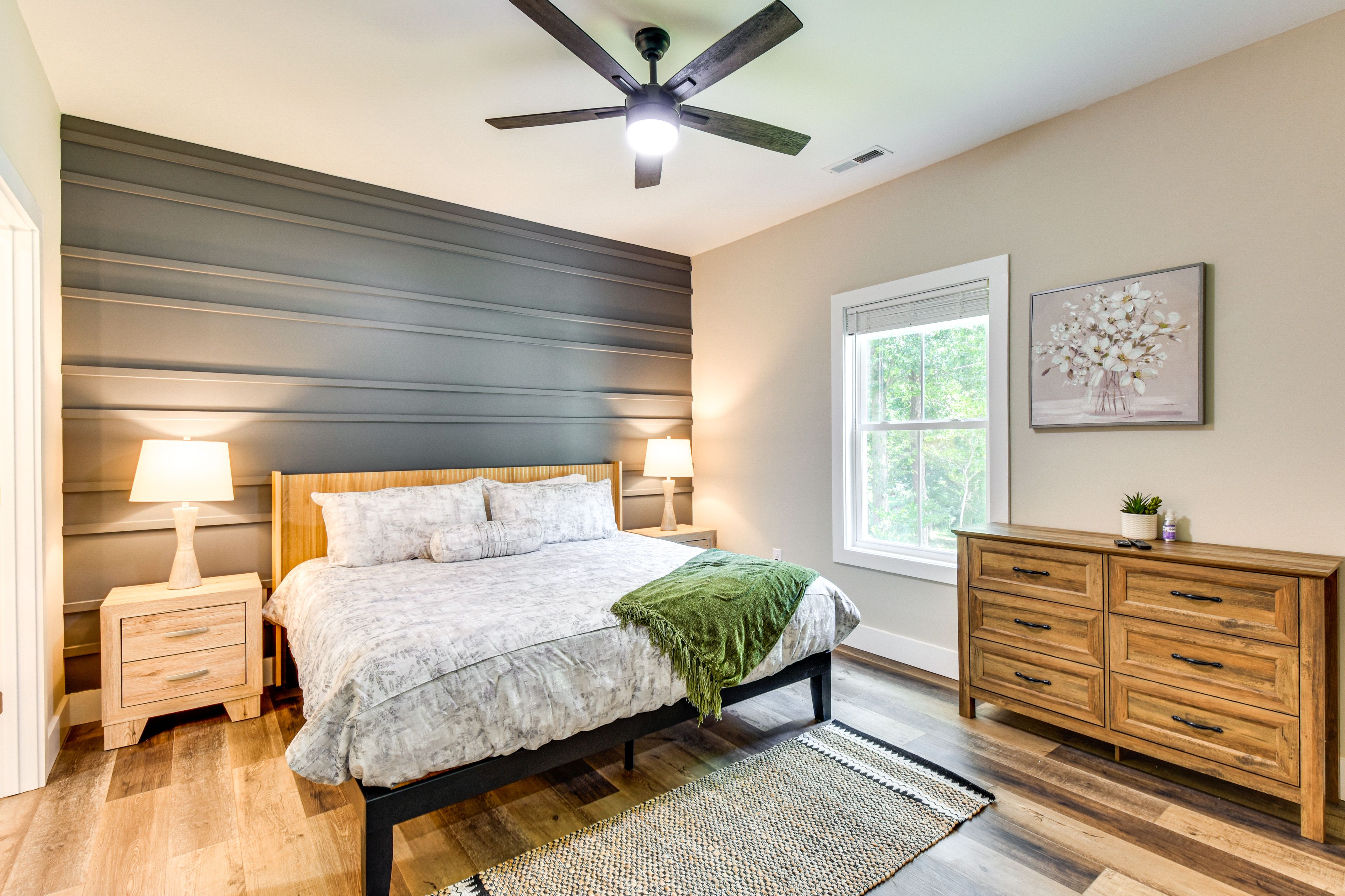 Bedroom 1 | King Bed | Smart TV