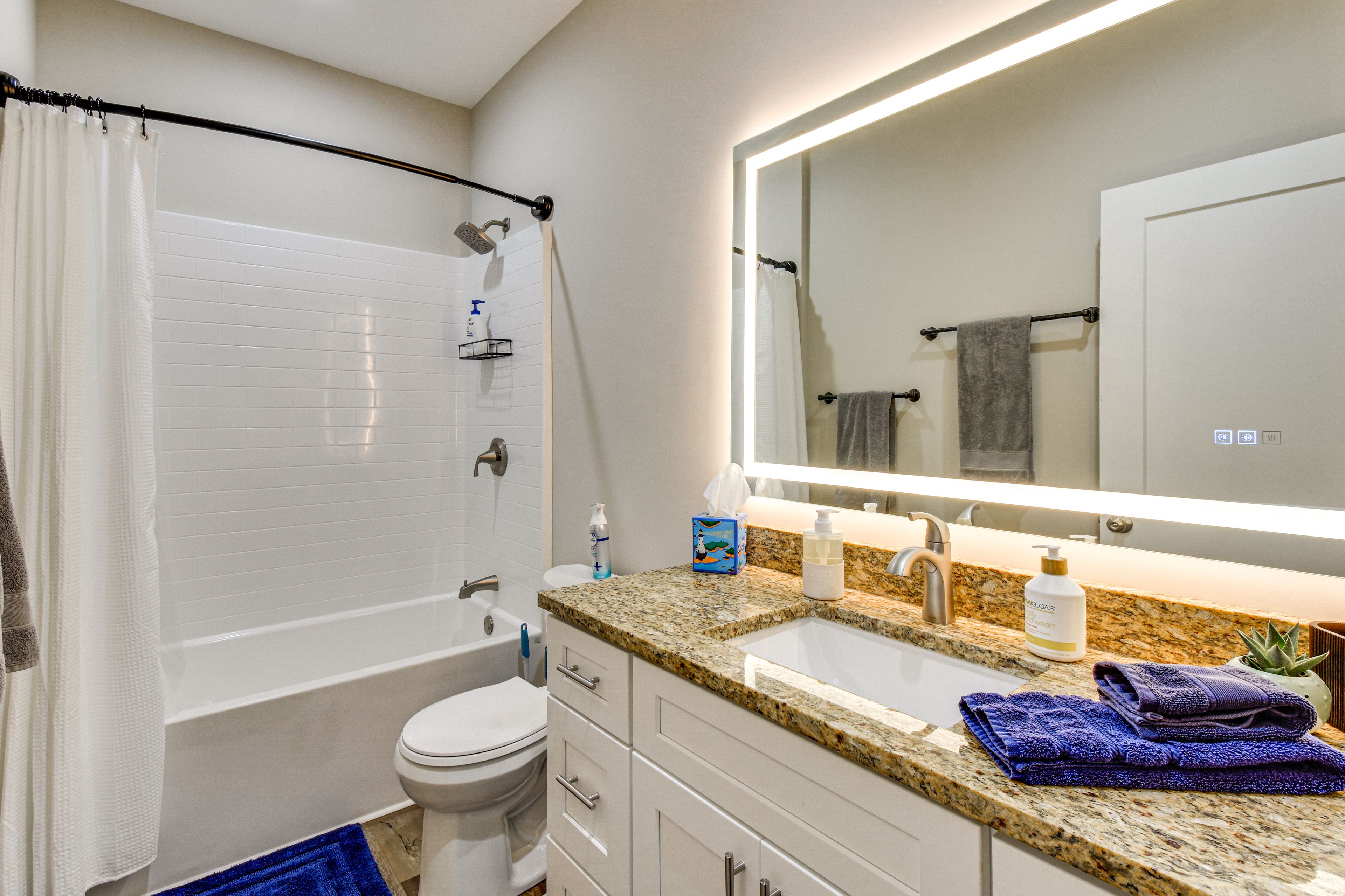 Full Bathroom