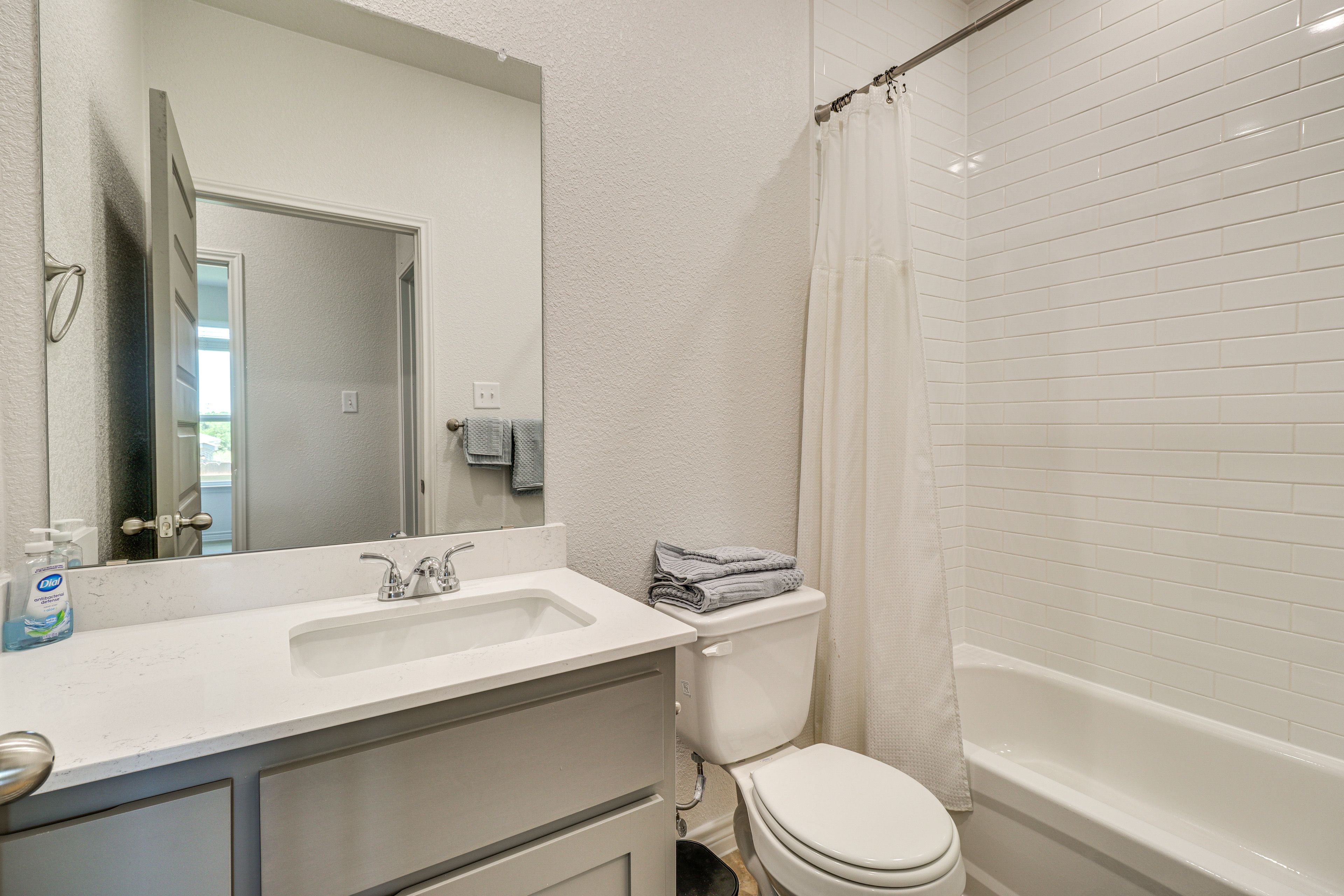 Full Bathroom