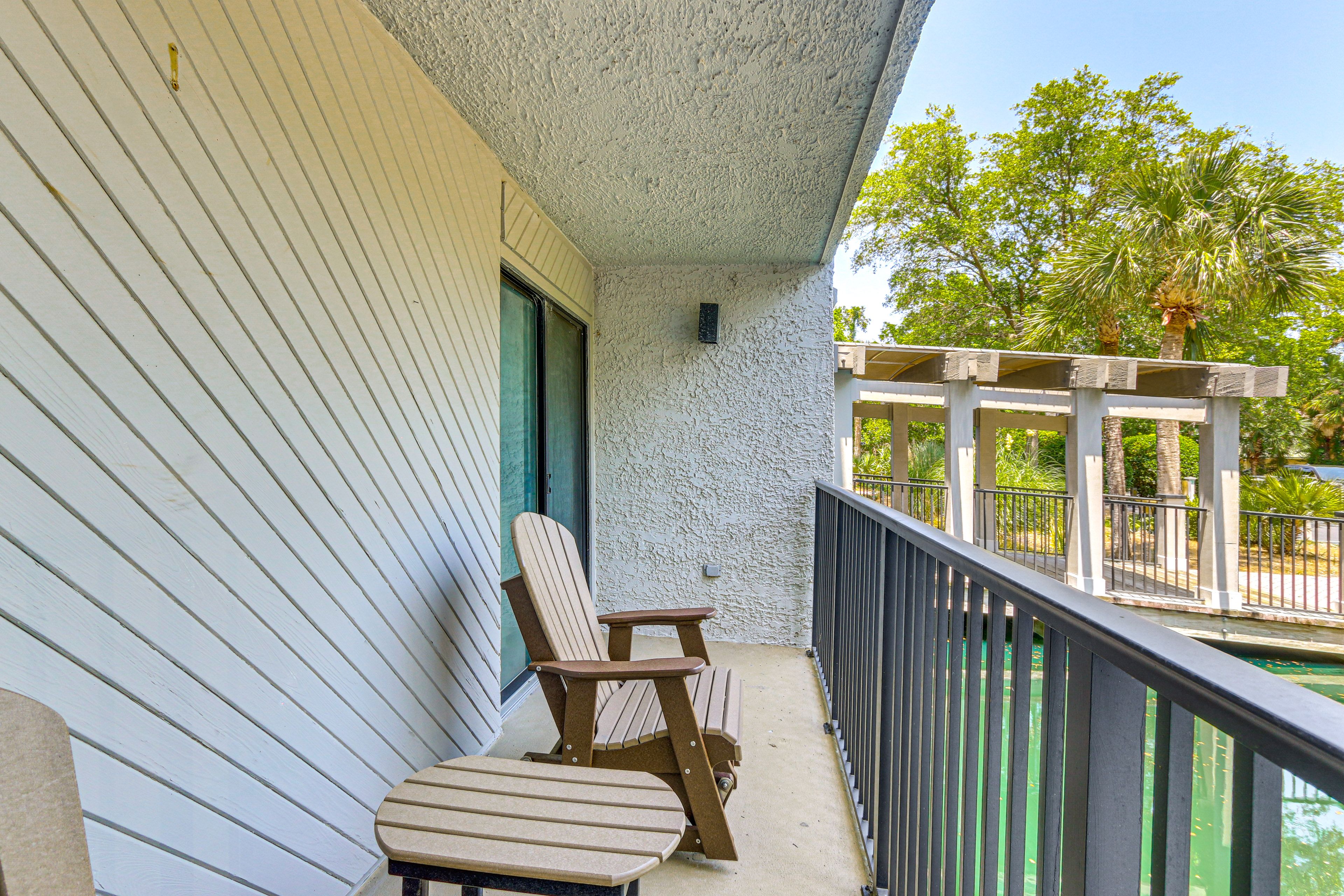 Covered Patios w/ Seating