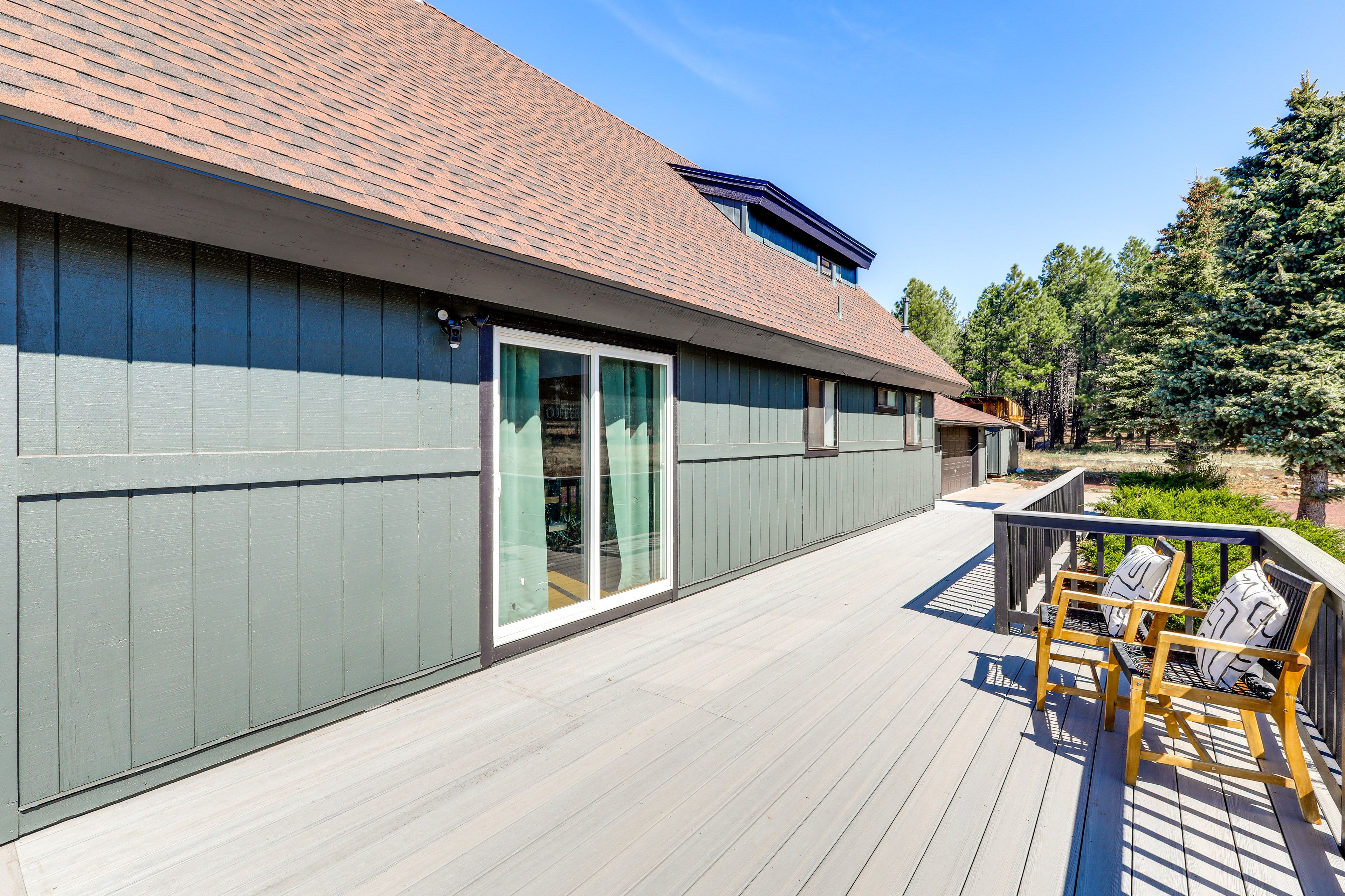 Private Deck
