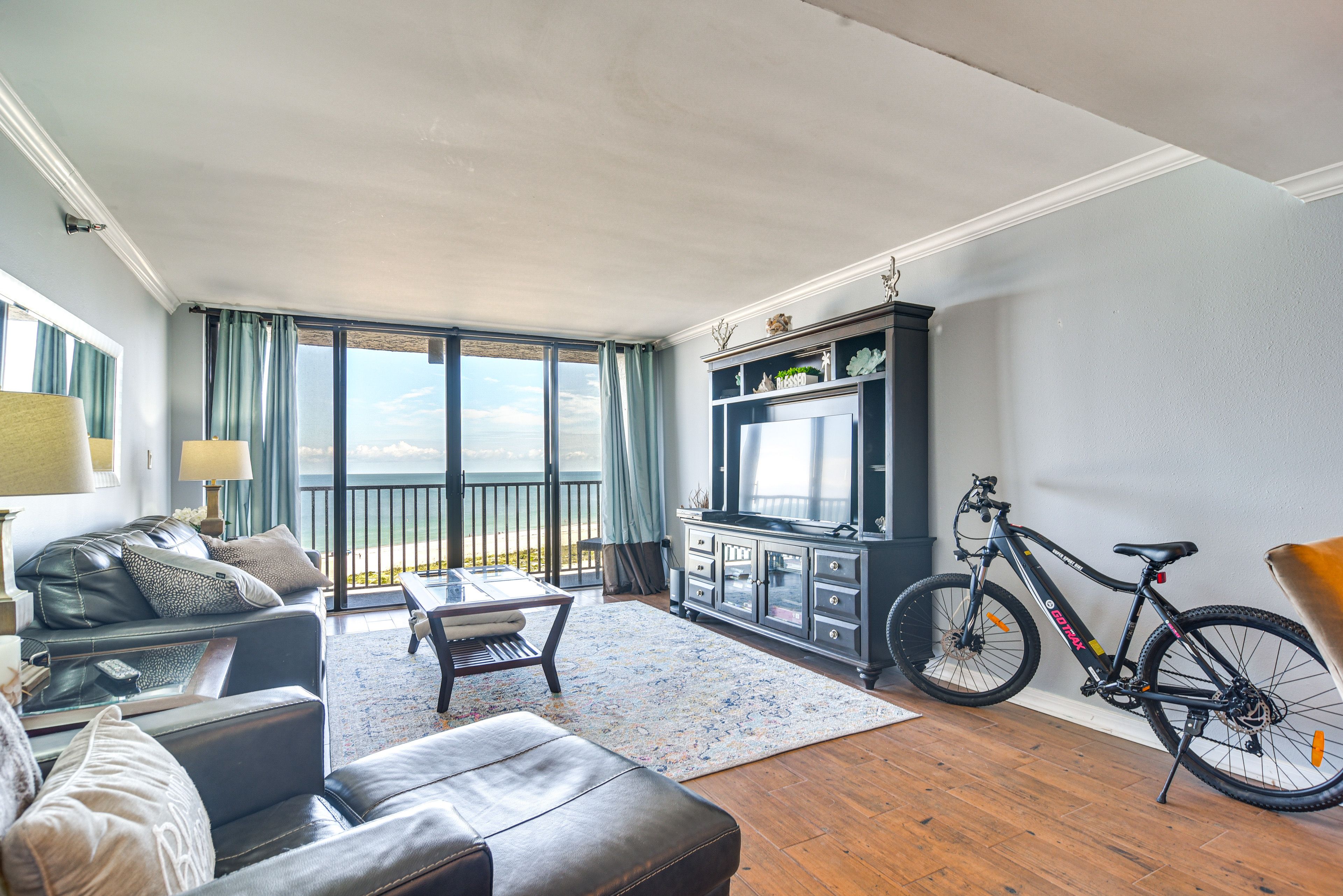 Living Room | Sleeper Sofa | Central A/C & Heat | Free WiFi