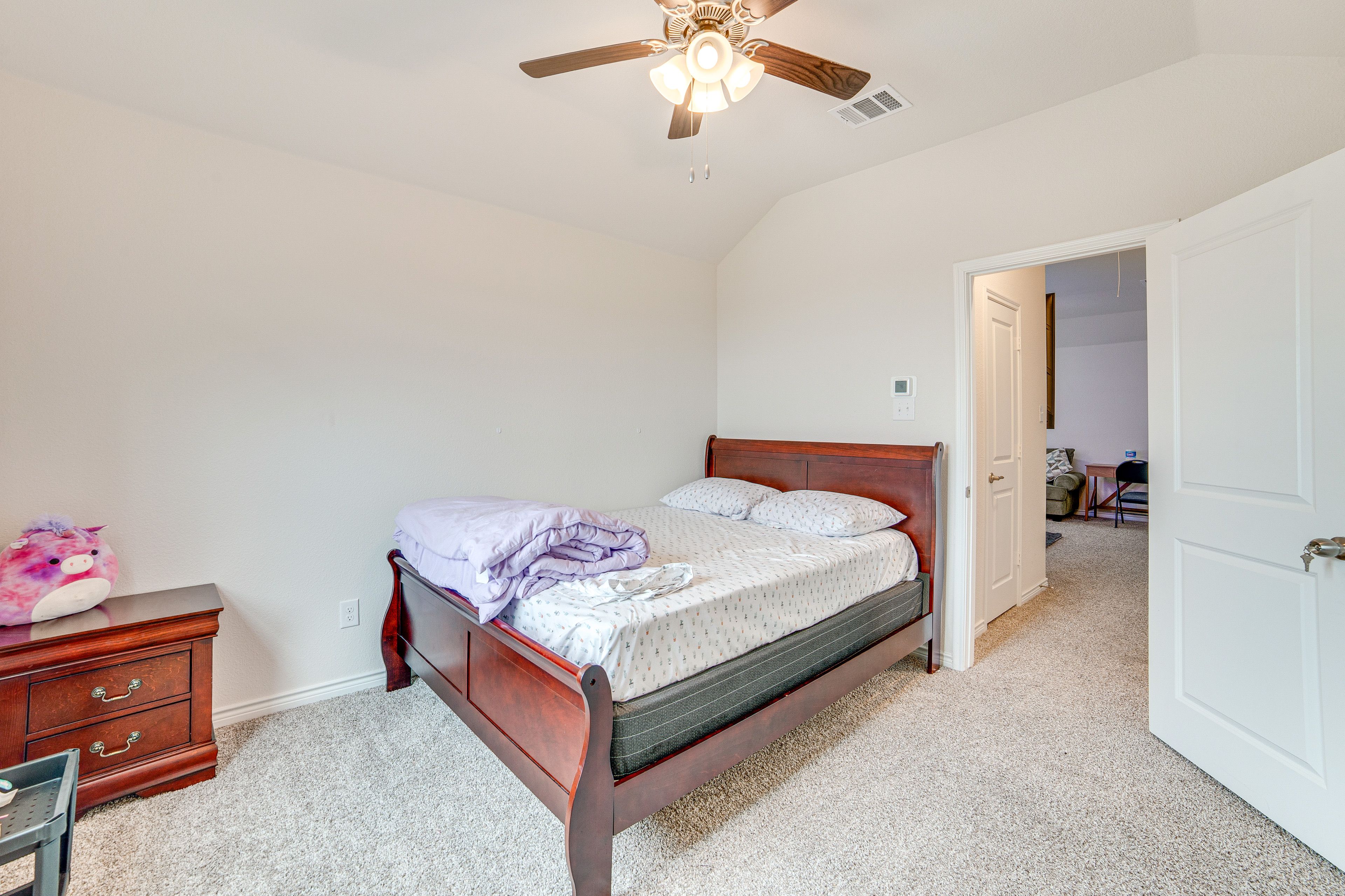 Bedroom 2 | Queen Bed | 2nd Floor