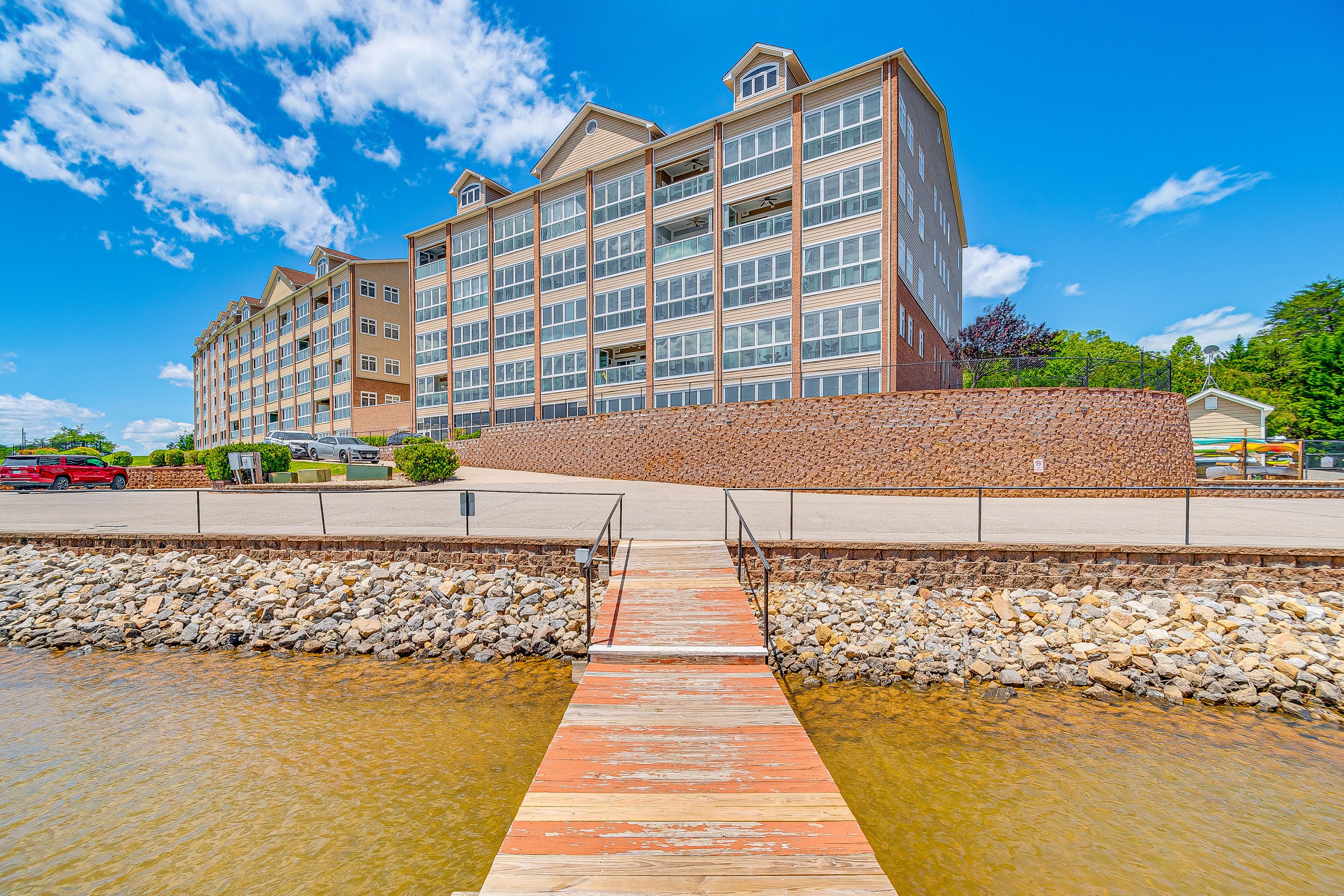 Property Exterior | Single-Story Studio | 1st-Floor Unit | Lakefront Location