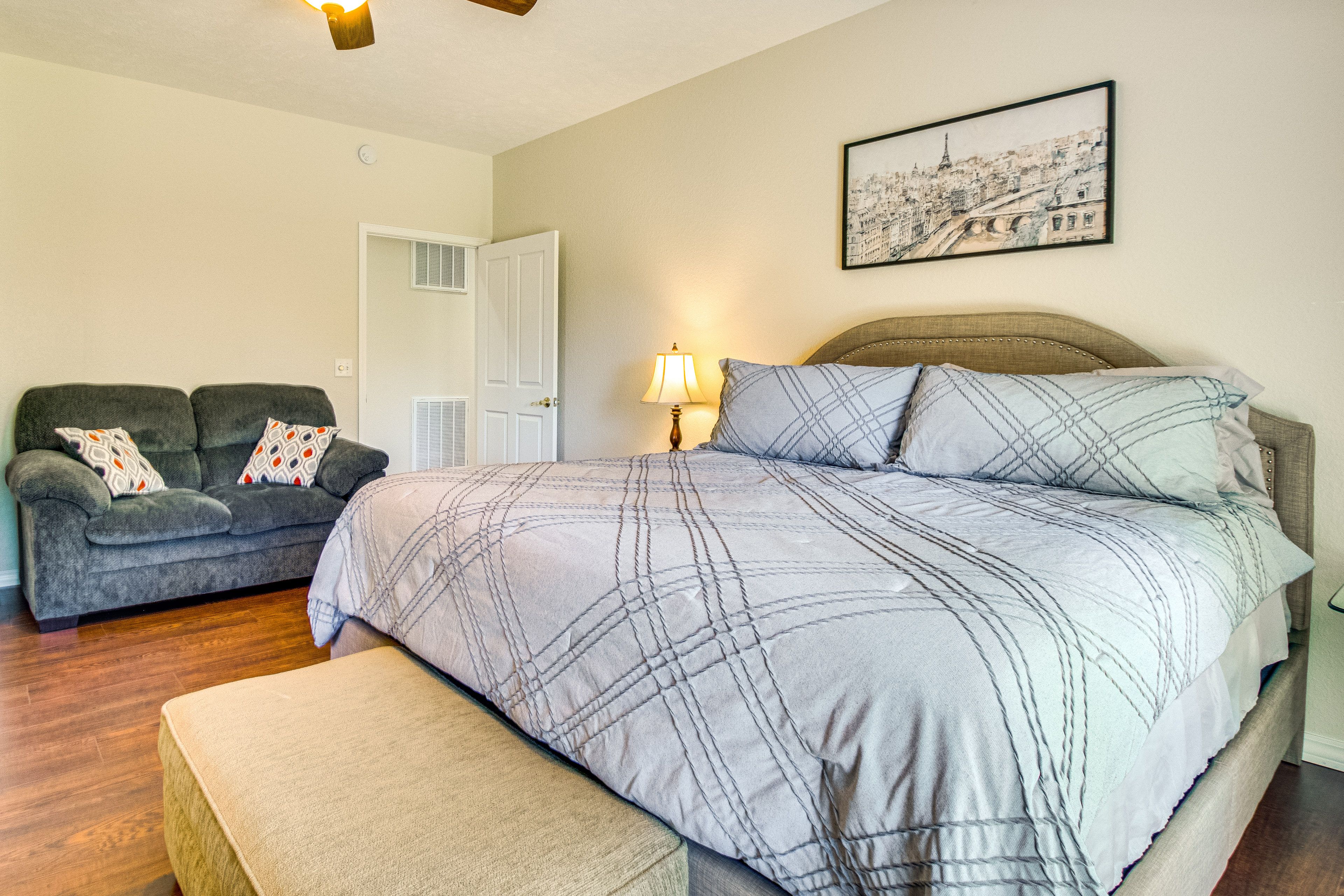 Bedroom 1 | Main Level | King Bed | Linens Provided