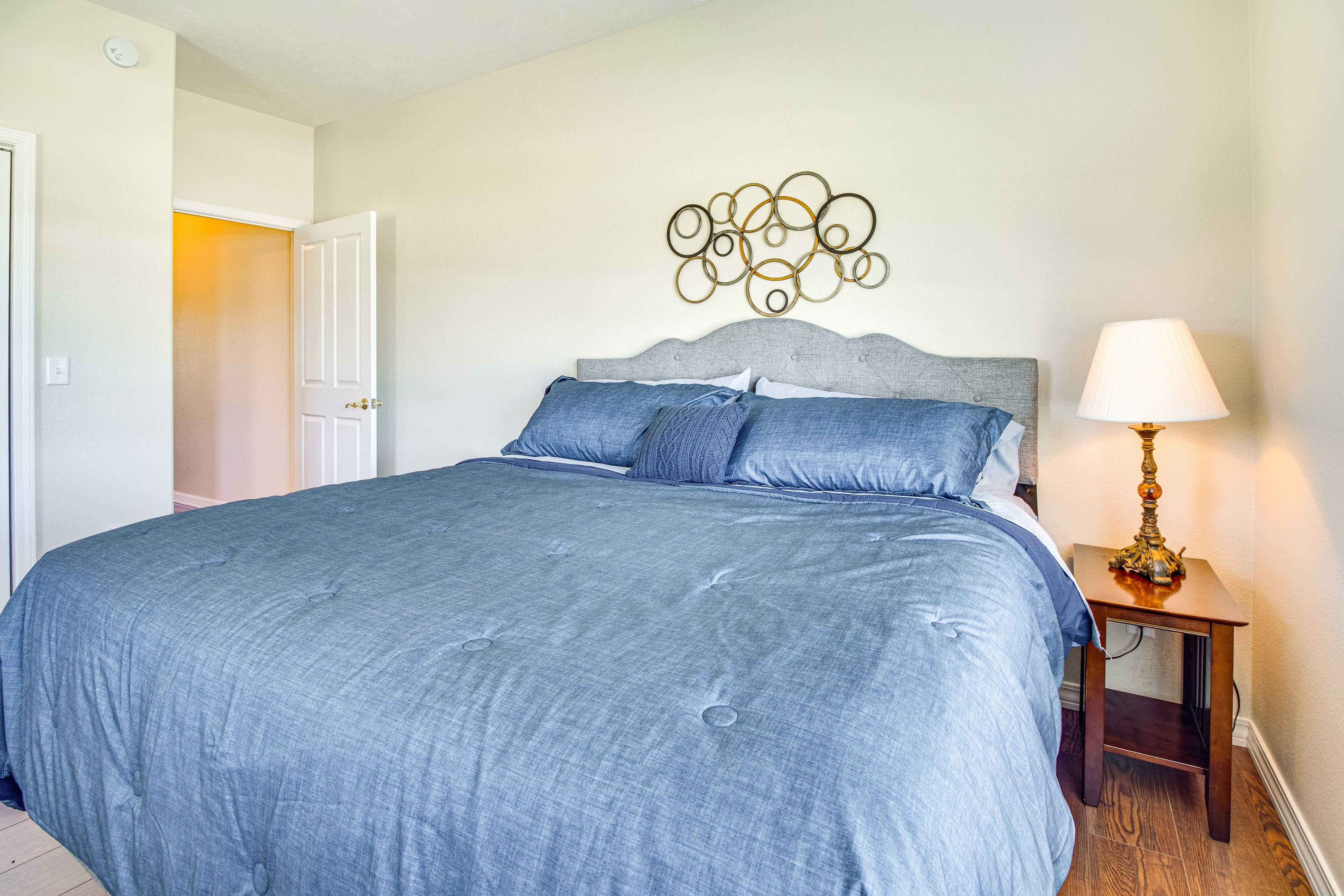 Bedroom 2 | Main Level | King Bed | Smart TV