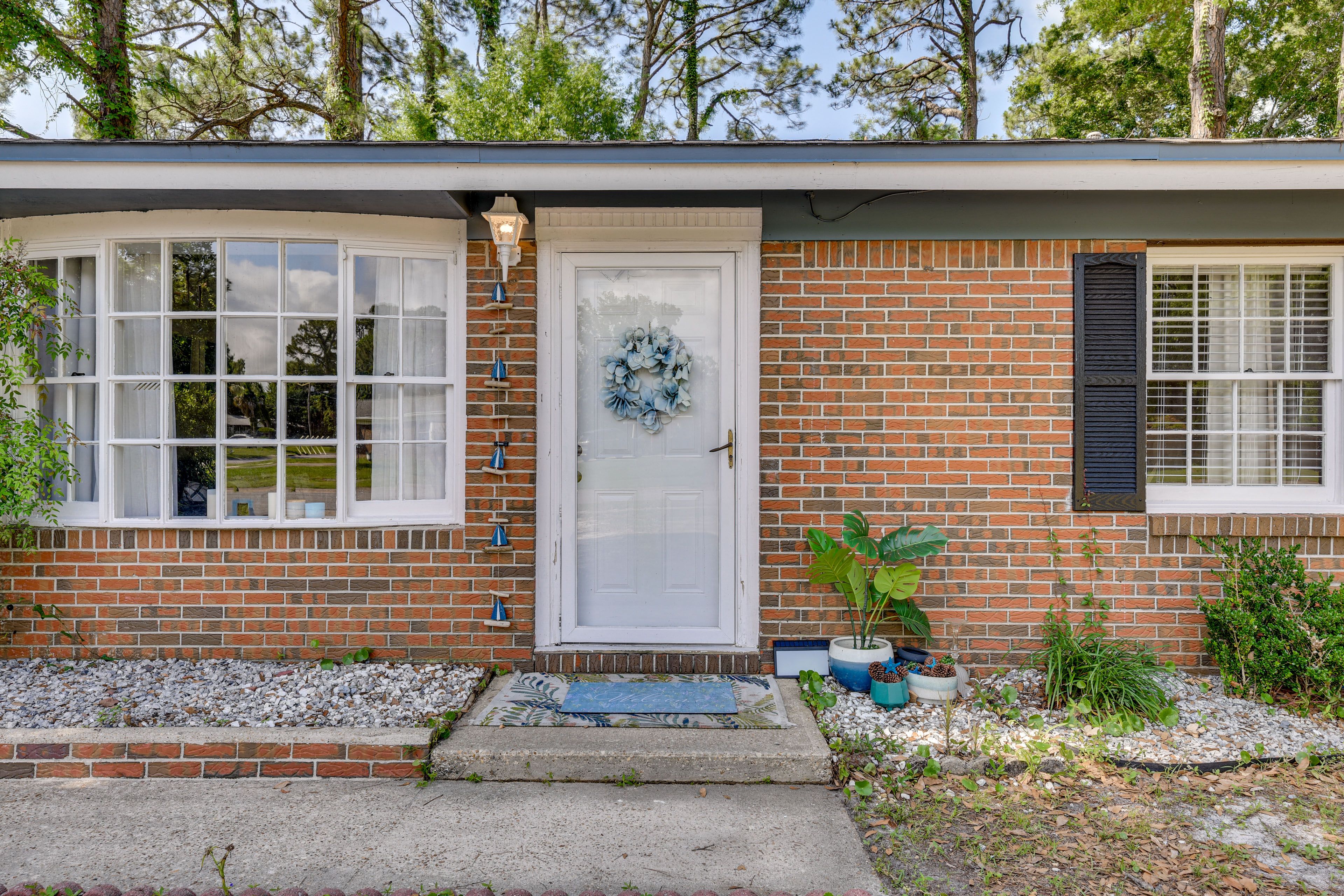 Exterior | Front Entry