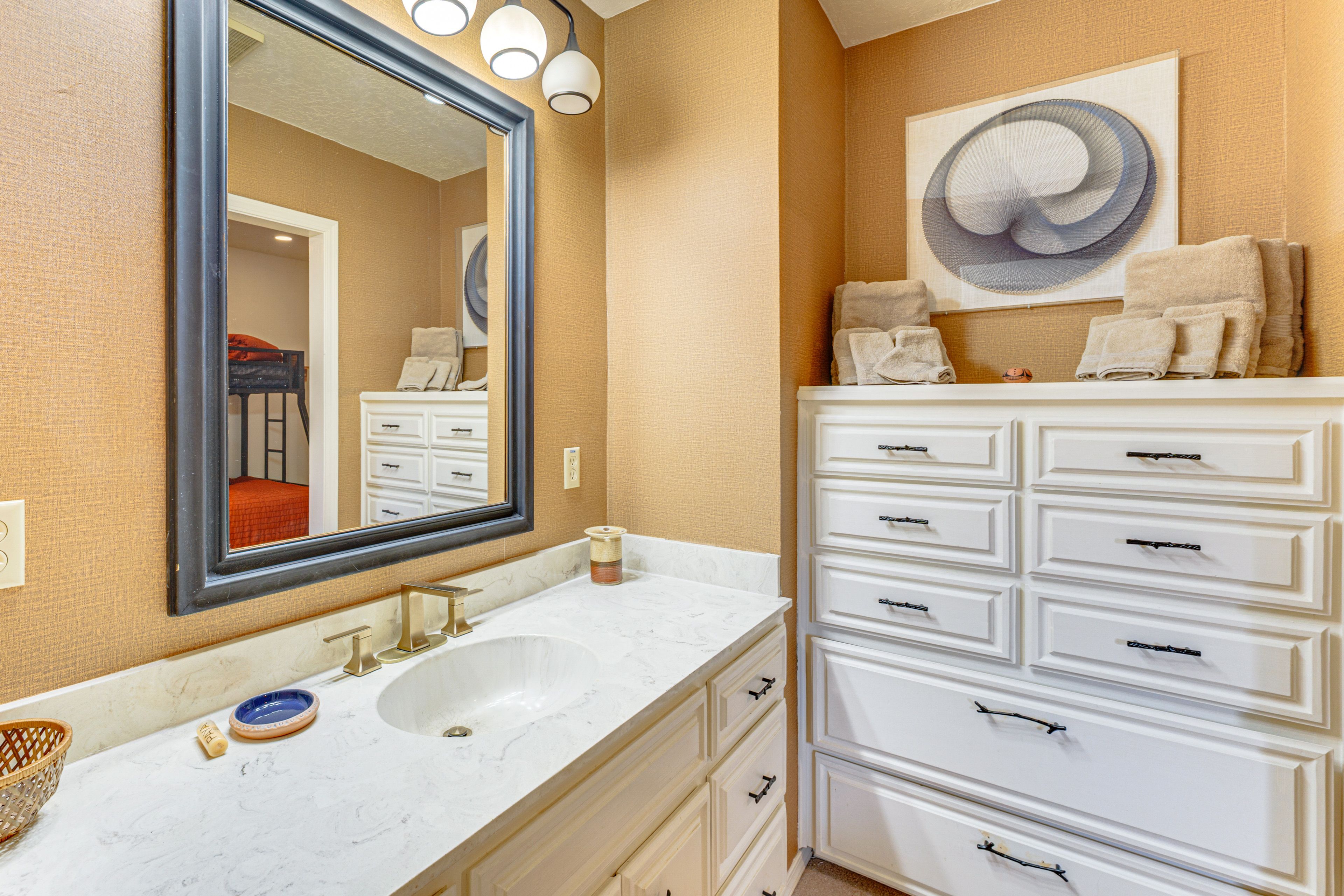 Full Bathroom | 1st Floor