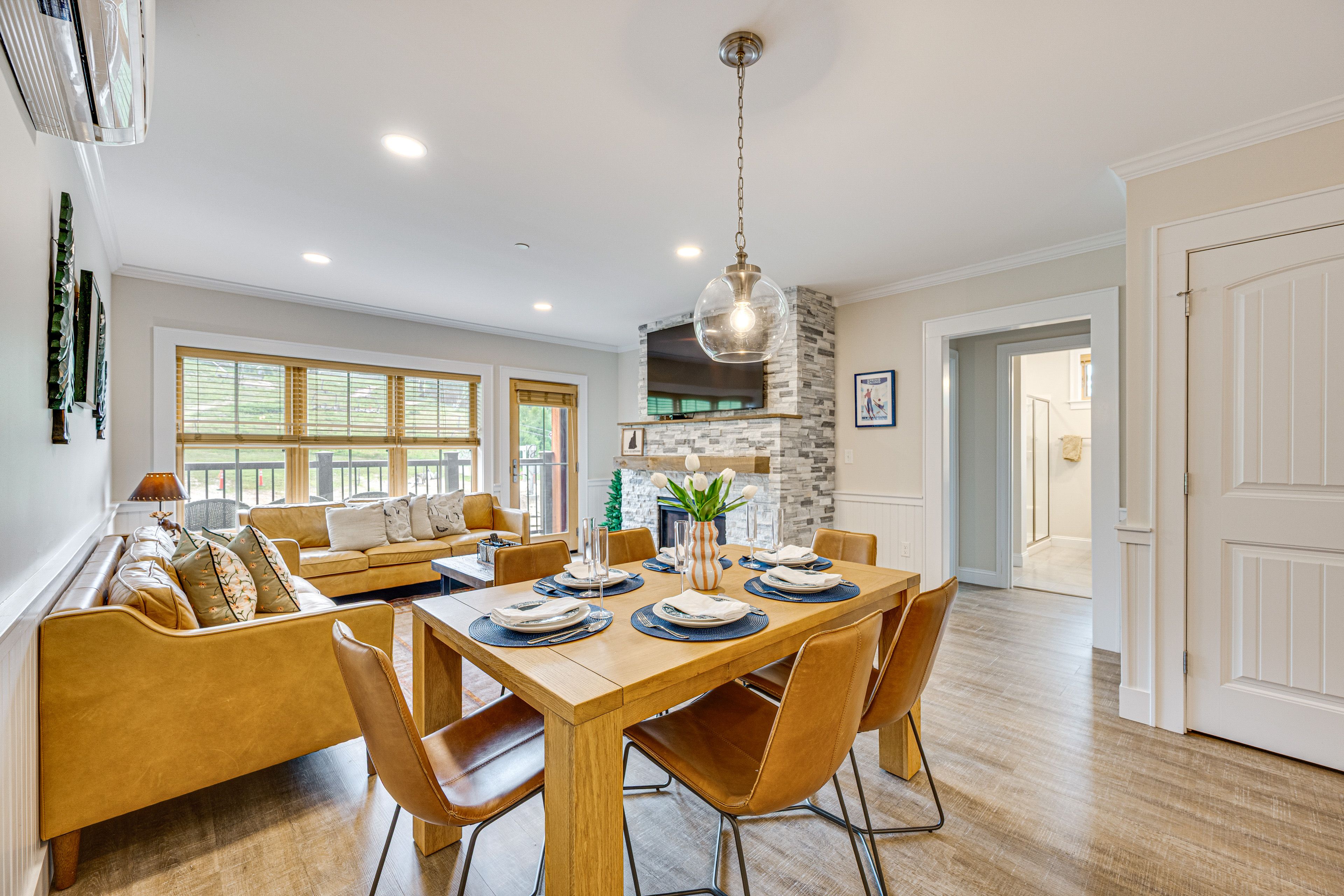 Dining Area | Dishware & Flatware