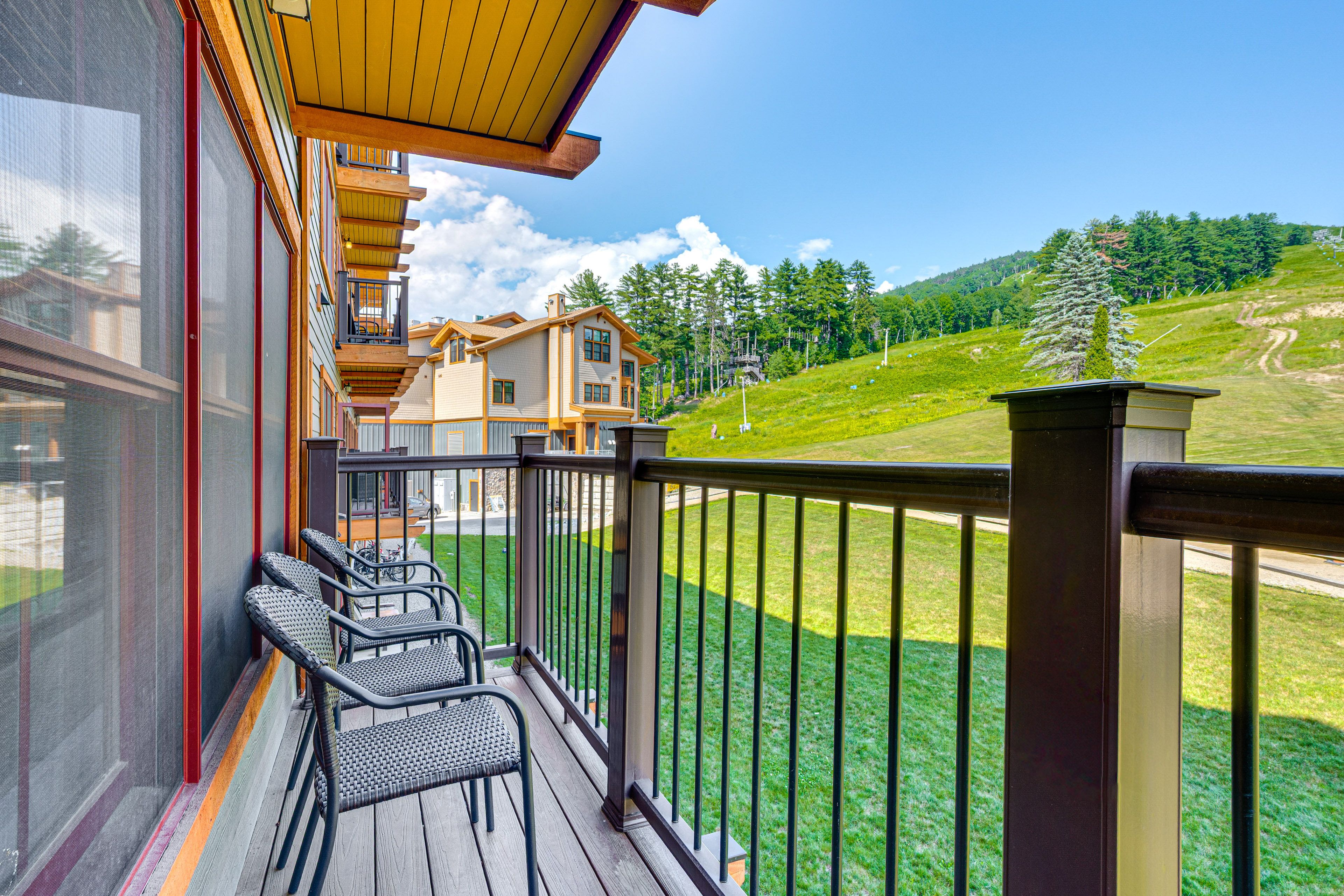 North Conway Vacation Rental | 3BR | 2BA | 1,300 Sq Ft | Step-Free Access