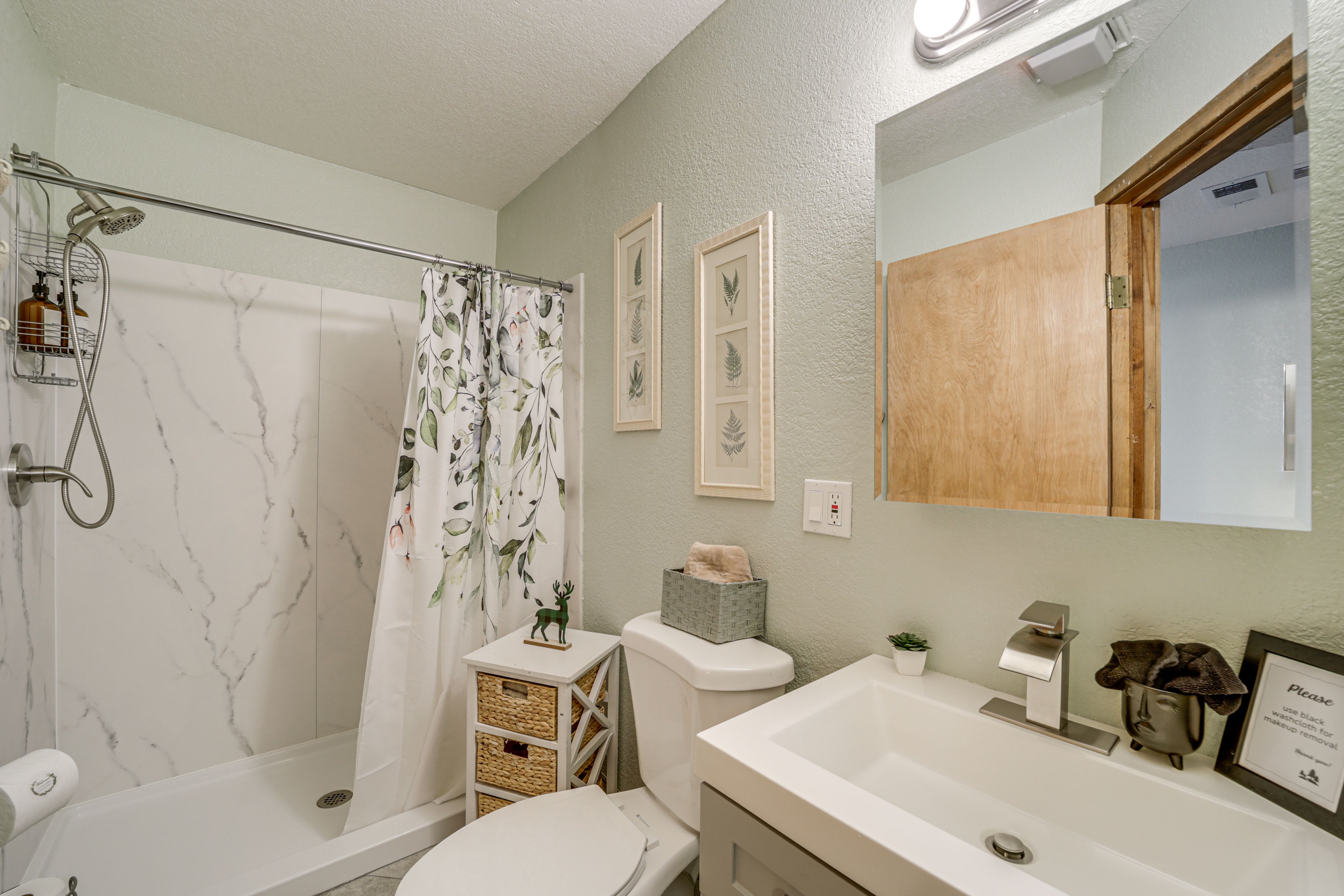 Full Bathroom | Ground Floor