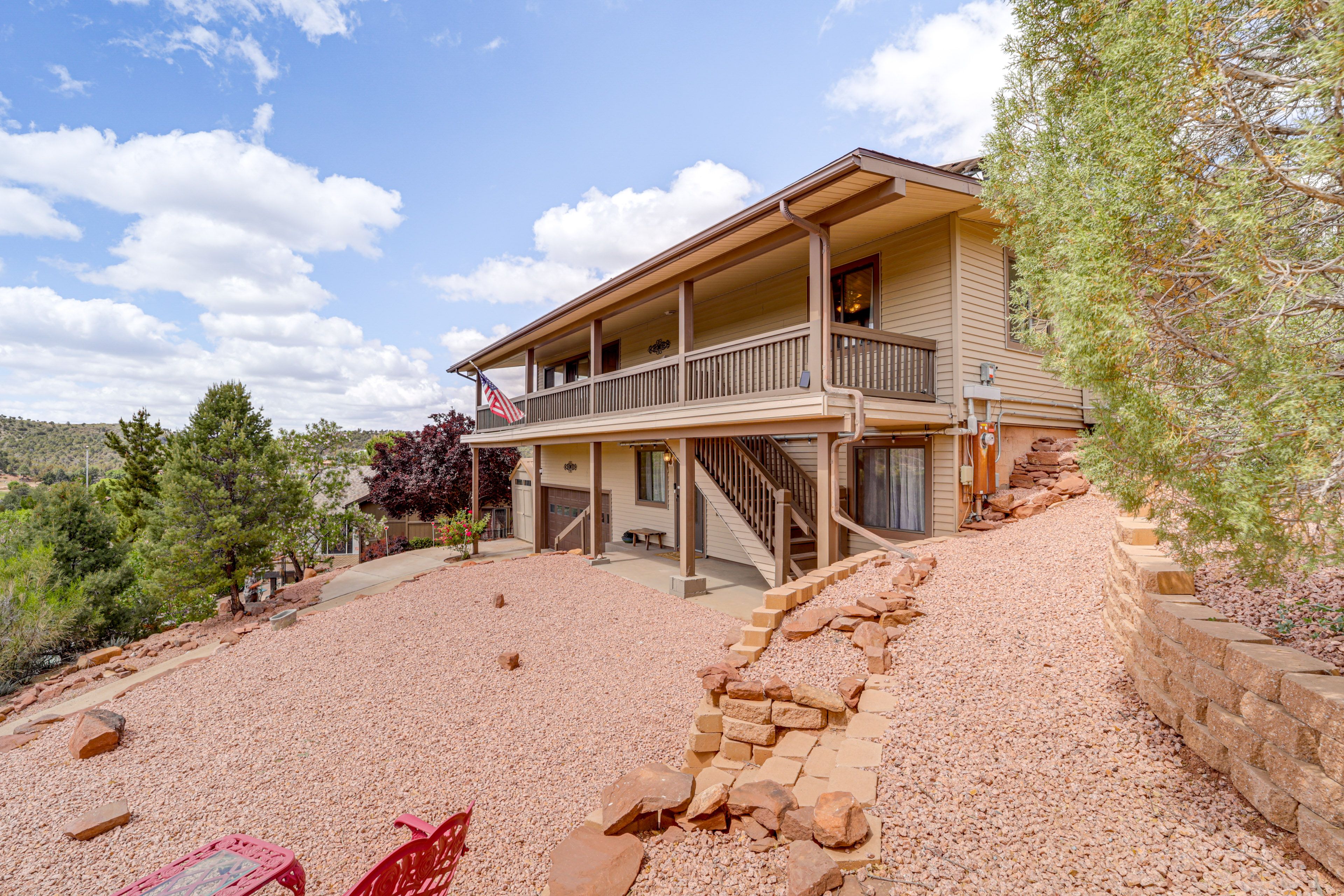 Payson Vacation Rental | 3BR | 3BA | Stairs Required | 2,517 Sq Ft