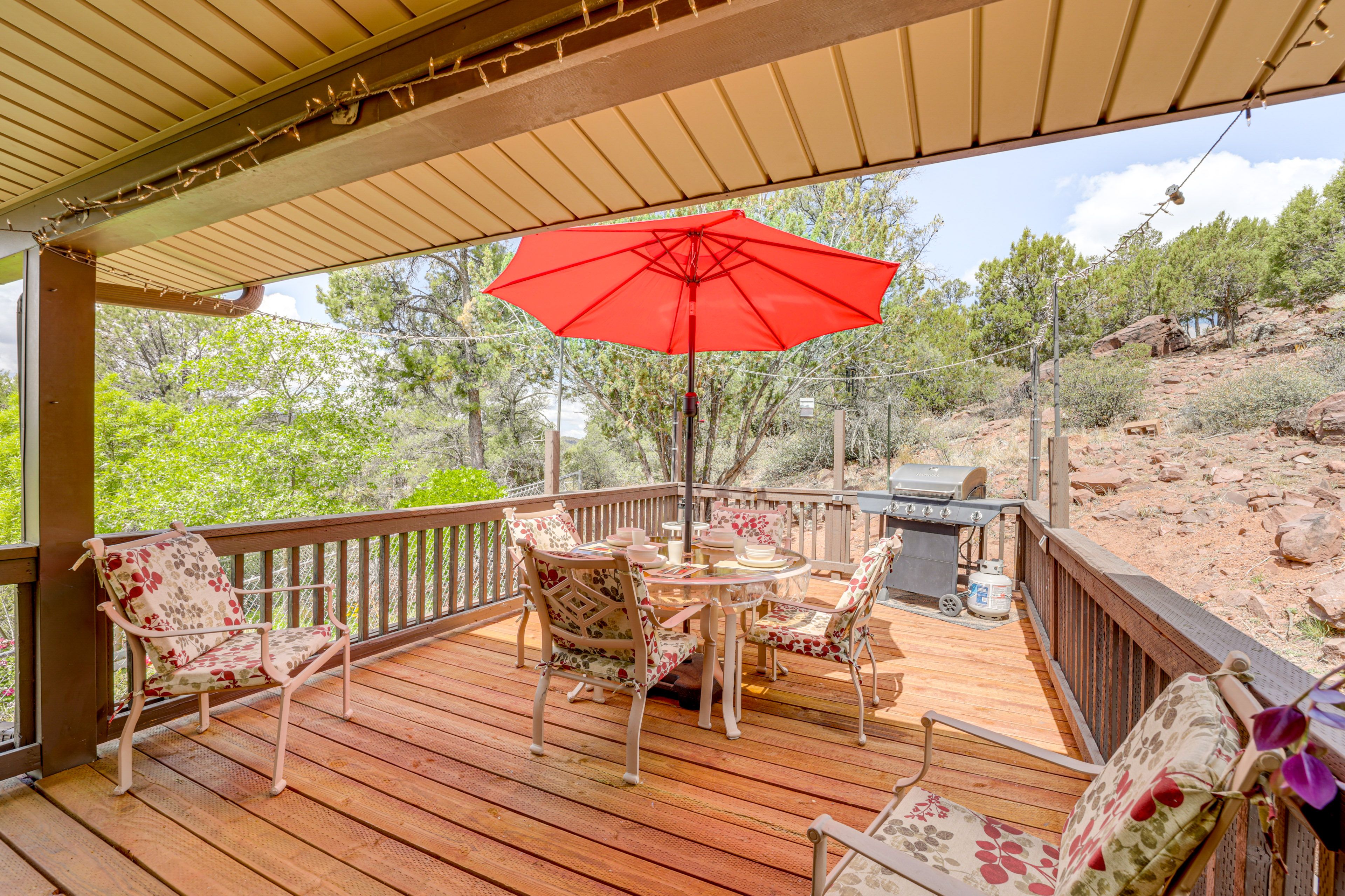 Deck | Gas Grill | Dining Area