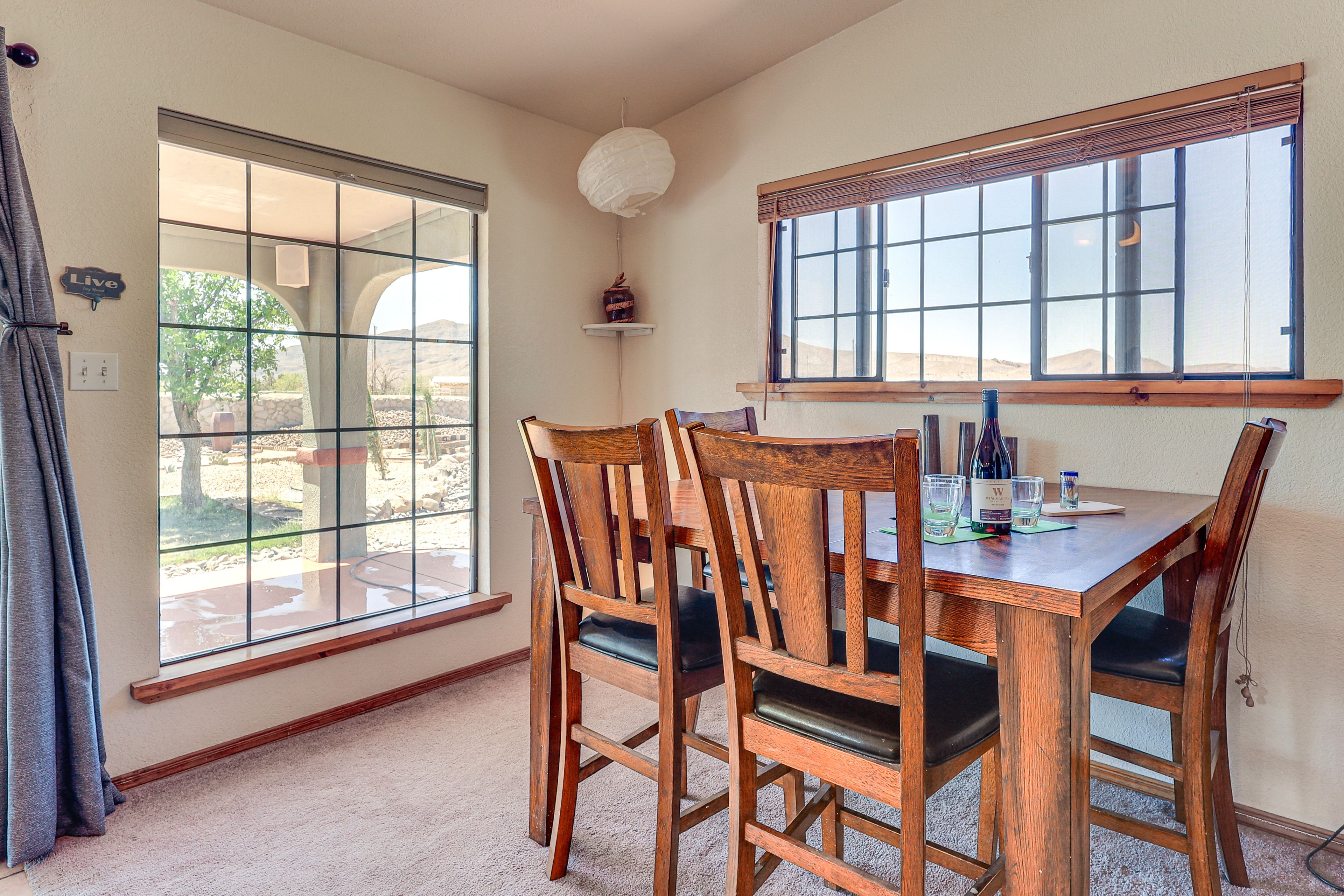 Breakfast Nook