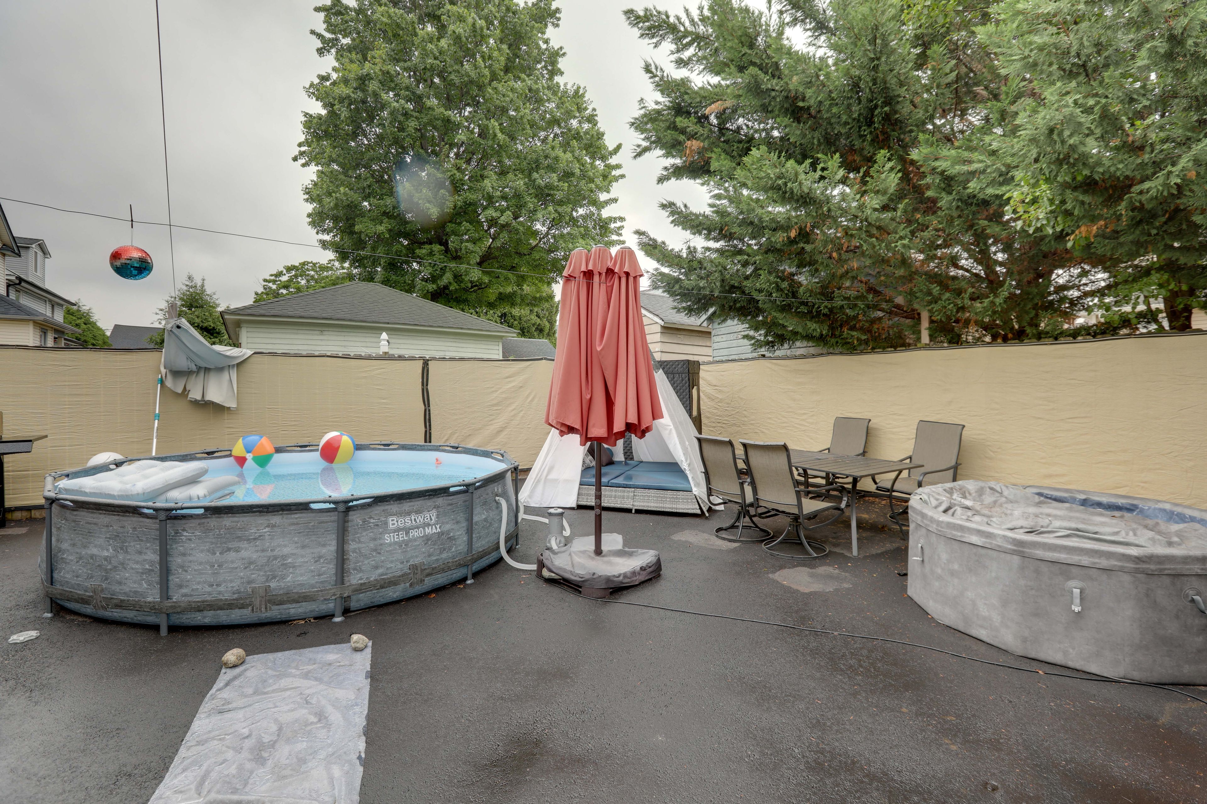 Elizabeth Vacation Rental | 2BR | 1BA | 1,358 Sq Ft