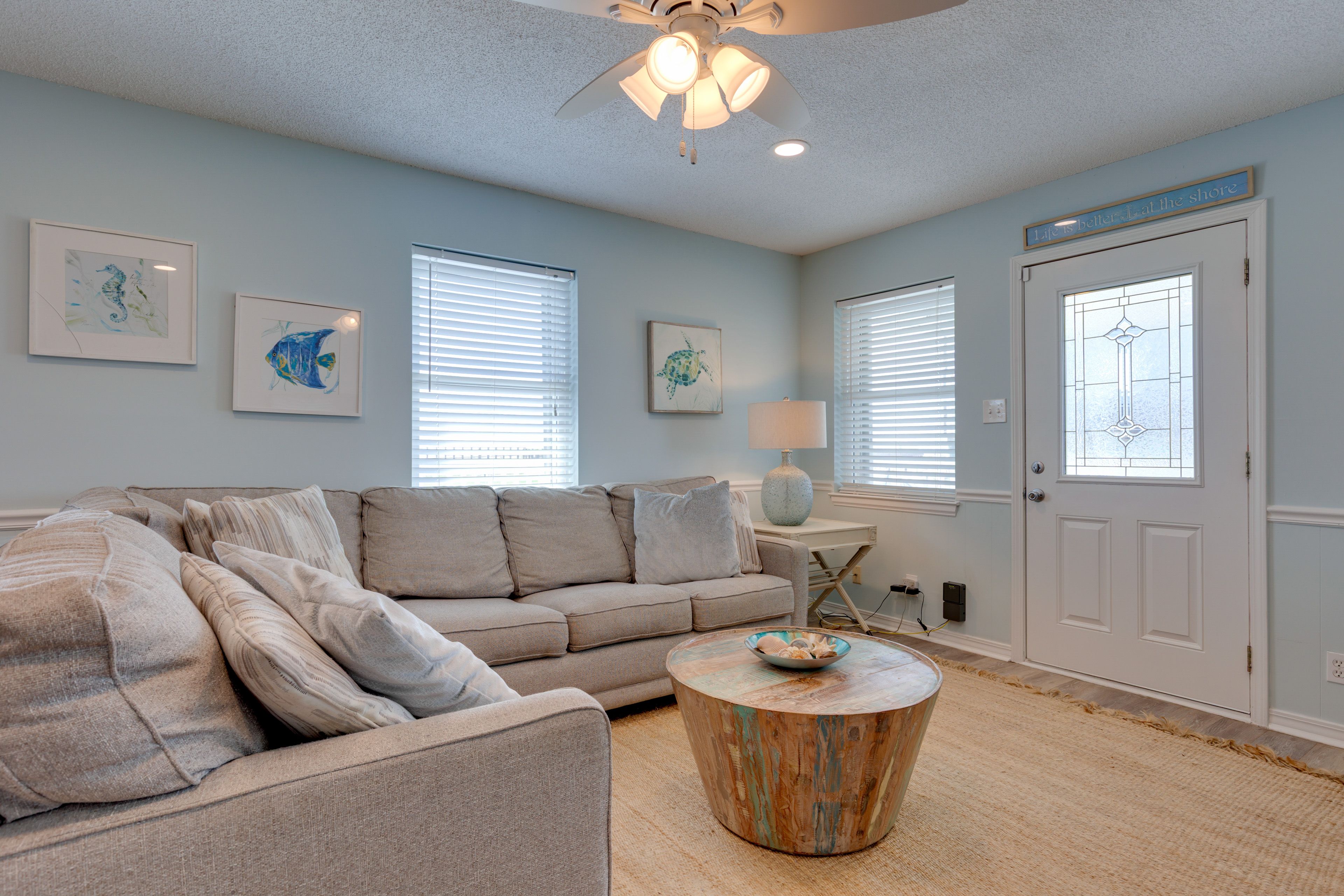 Living Room | Queen Sleeper Sofa | Smart TV