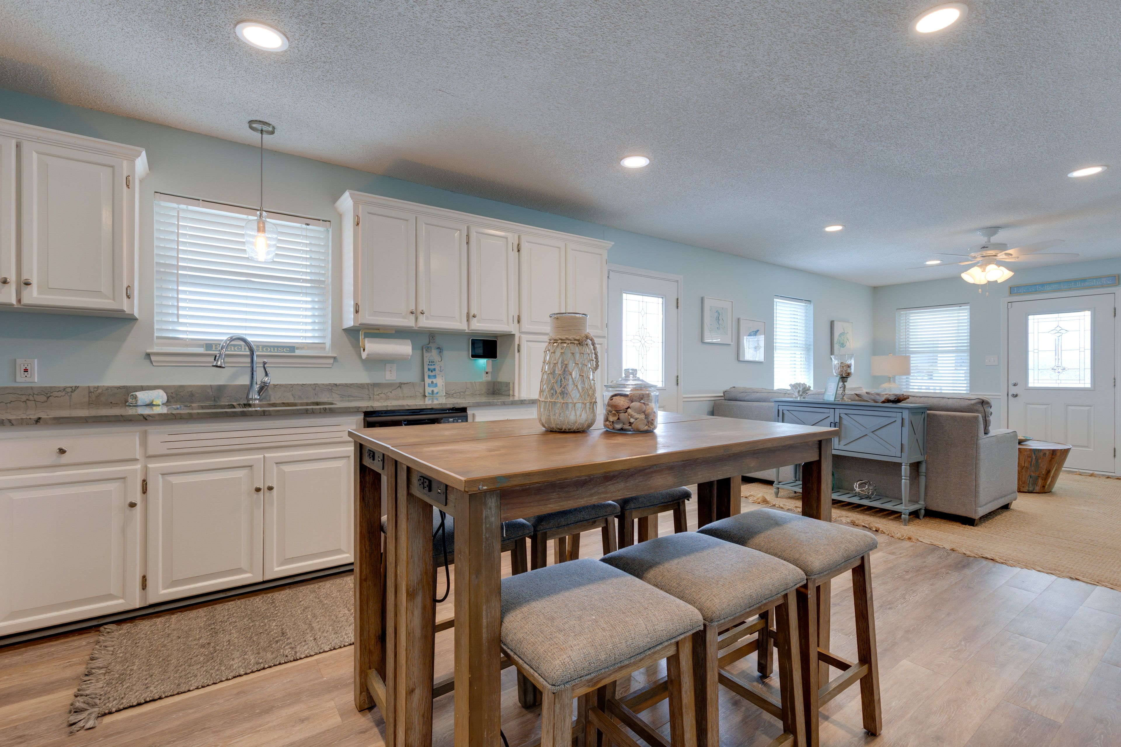 Dining Area | Dishware & Flatware