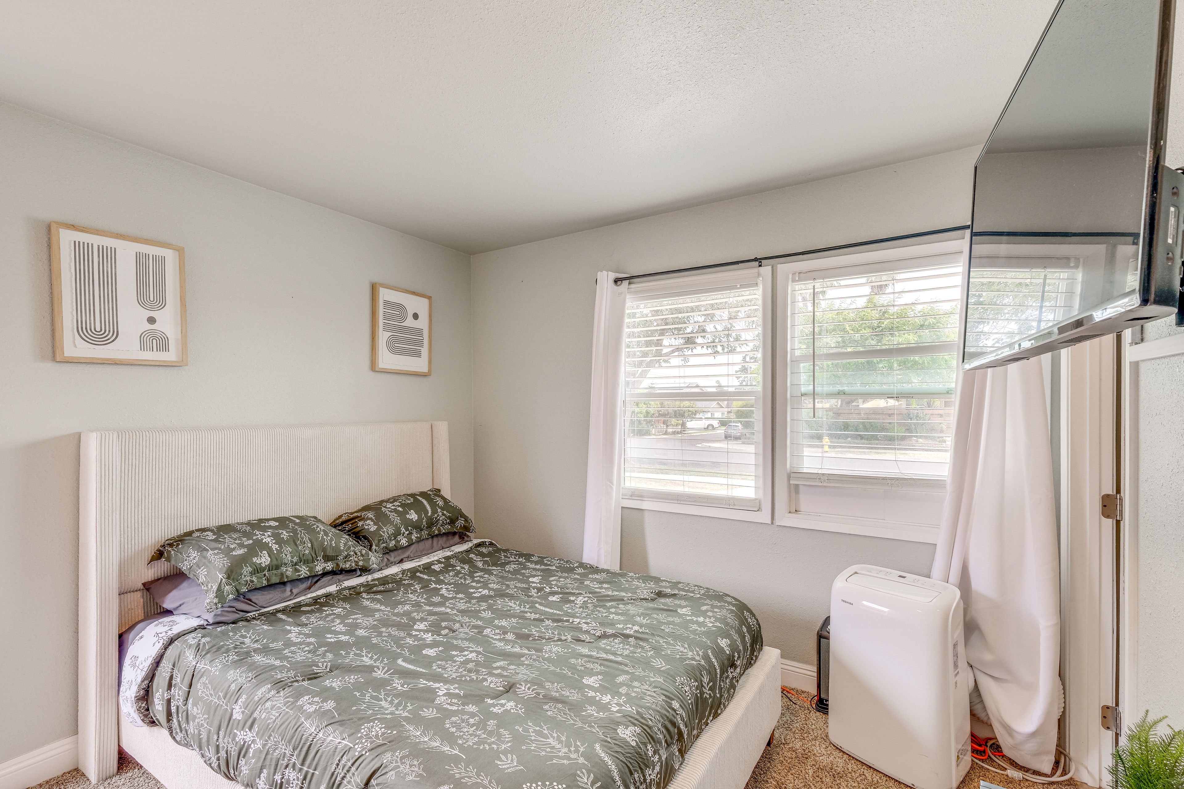 San Diego Vacation Rental | Studio | 1BA | 1 Step Required | 169 Sq Ft