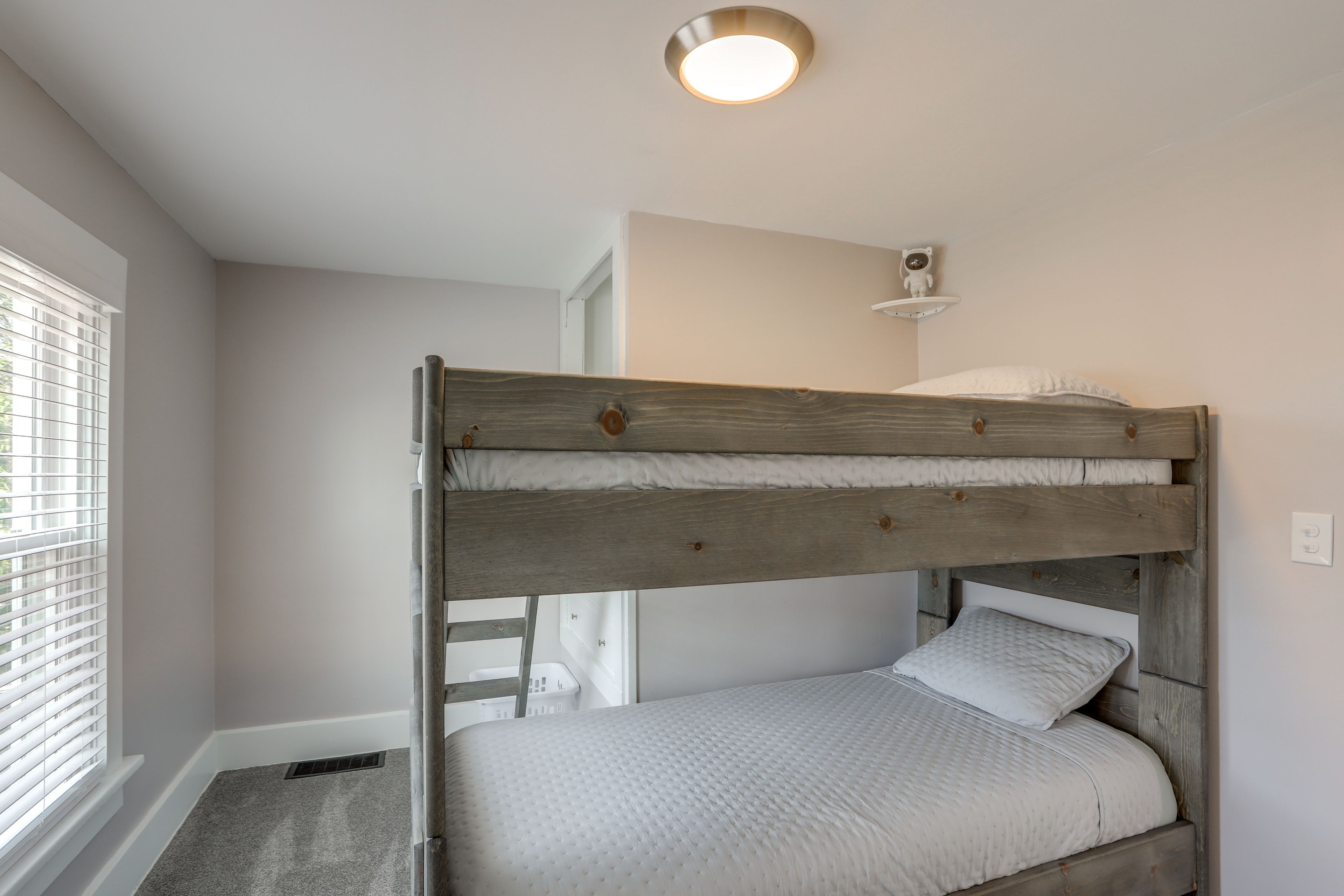 Bedroom 2 | Twin Bunk Bed | 2nd Floor
