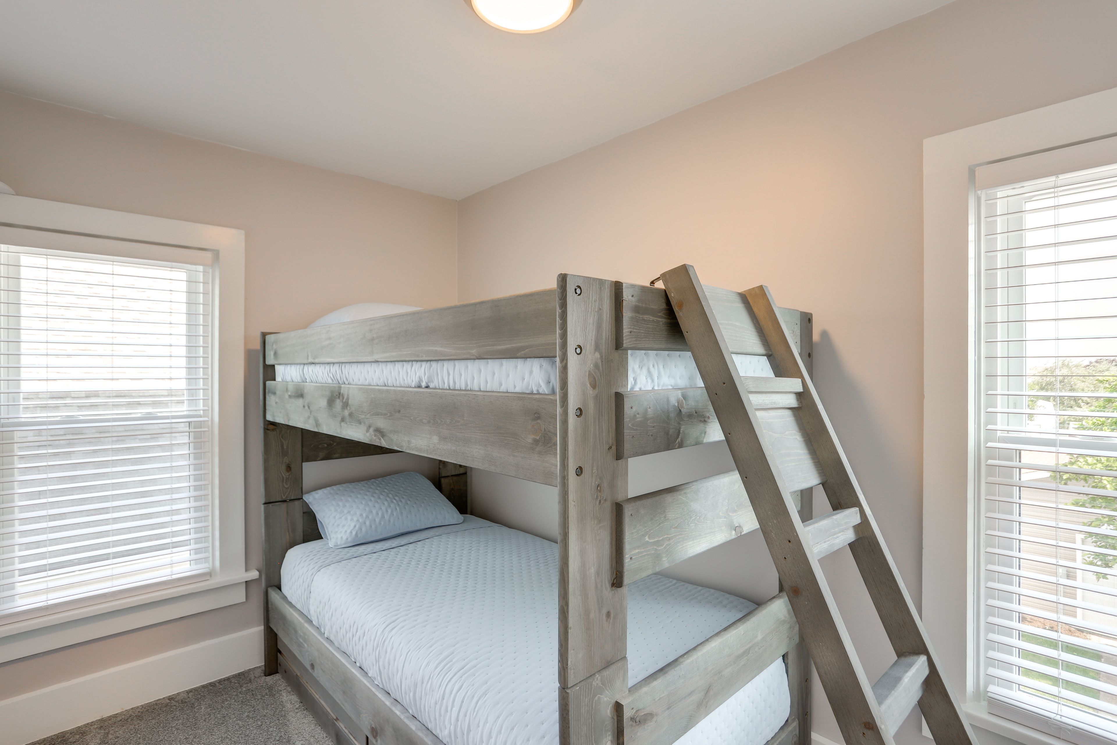 Bedroom 5 | Twin Bunk Bed | 2nd Floor