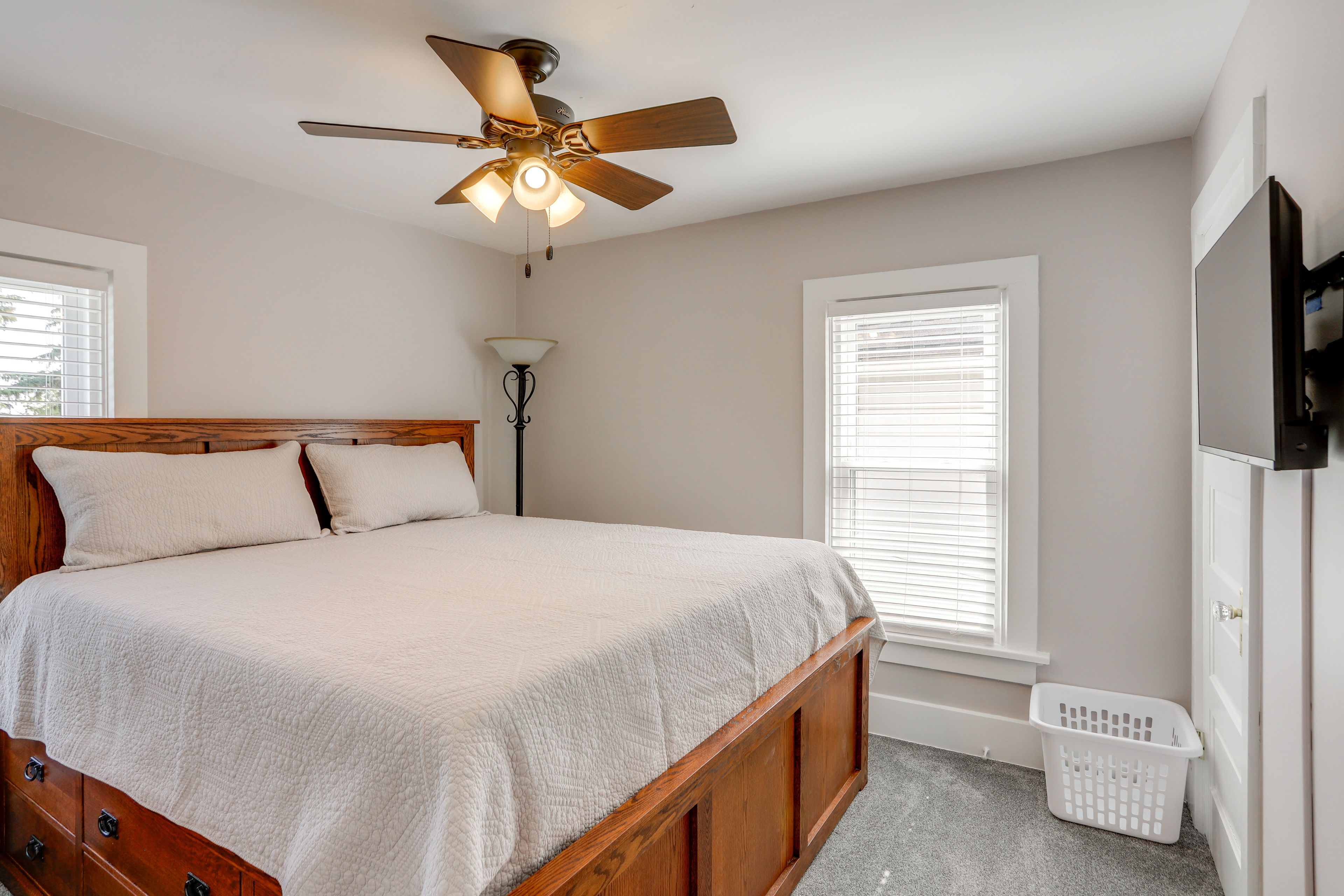 Bedroom 4 | Queen Bed | 2nd Floor