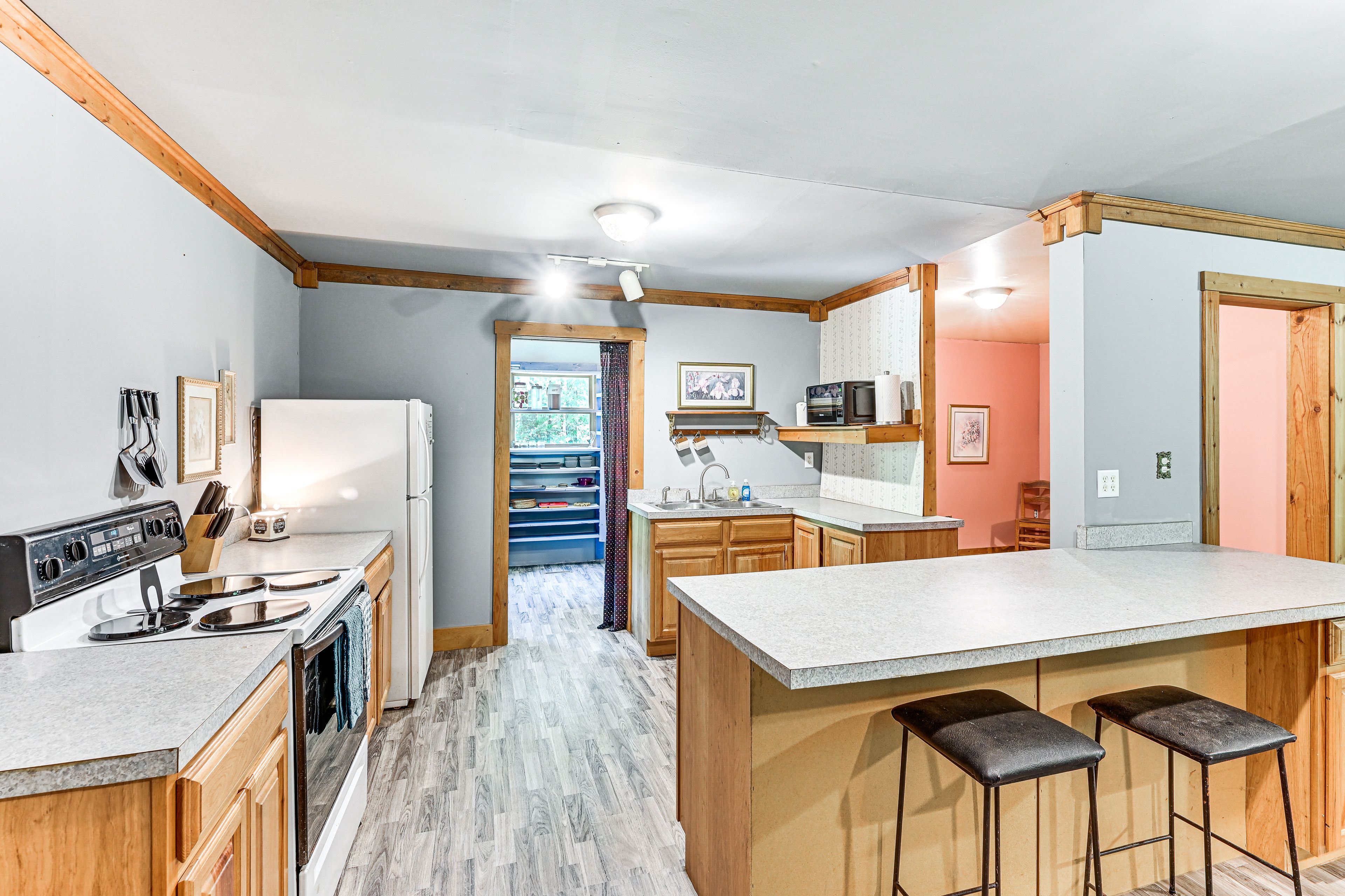 Kitchen | 1st Floor | Cooking Basics | Microwave | Blender | Crockpot | Toaster
