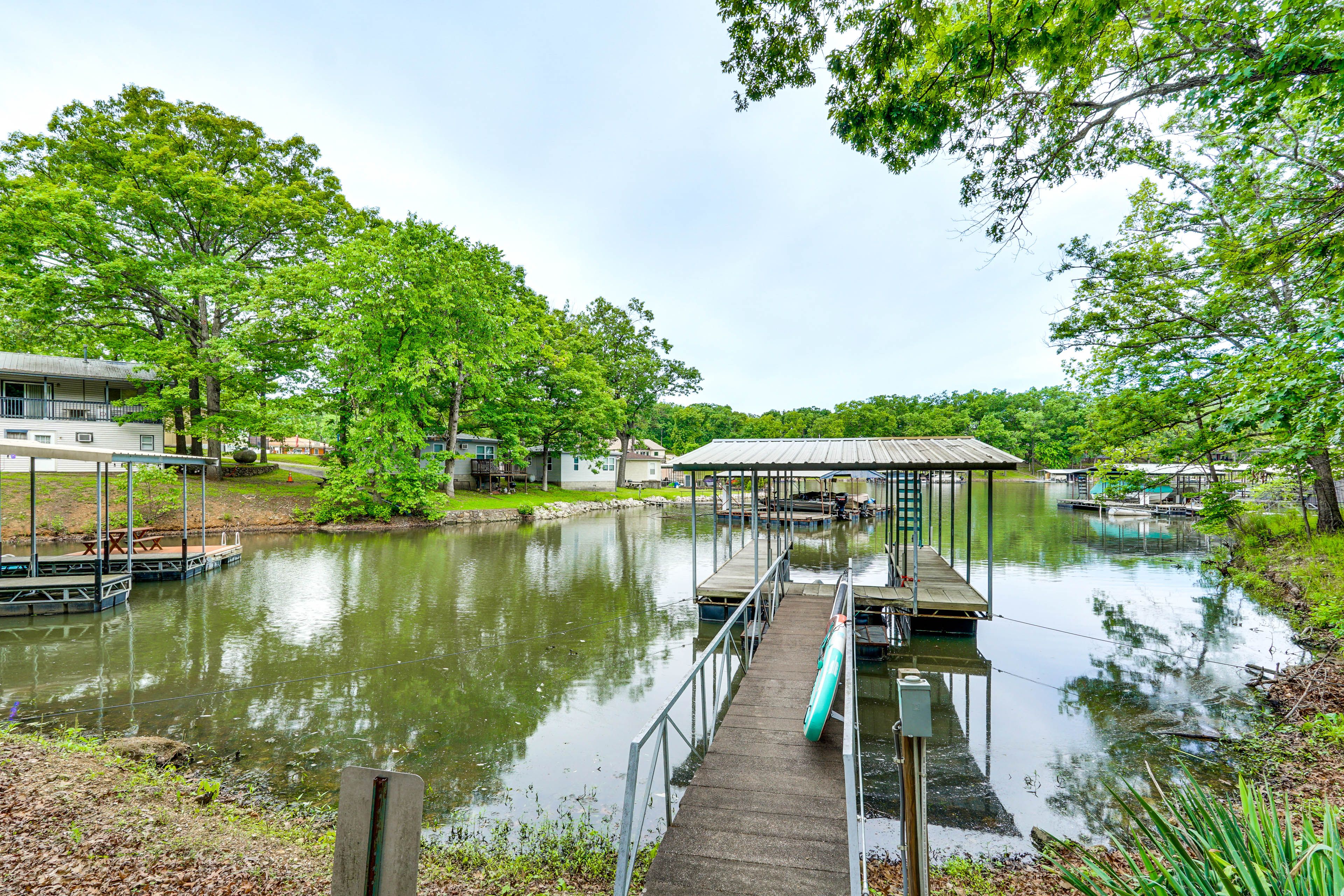 Private Boat Dock | Pedal Boat | 2 Paddleboards | 4 Kayaks | Lake Access