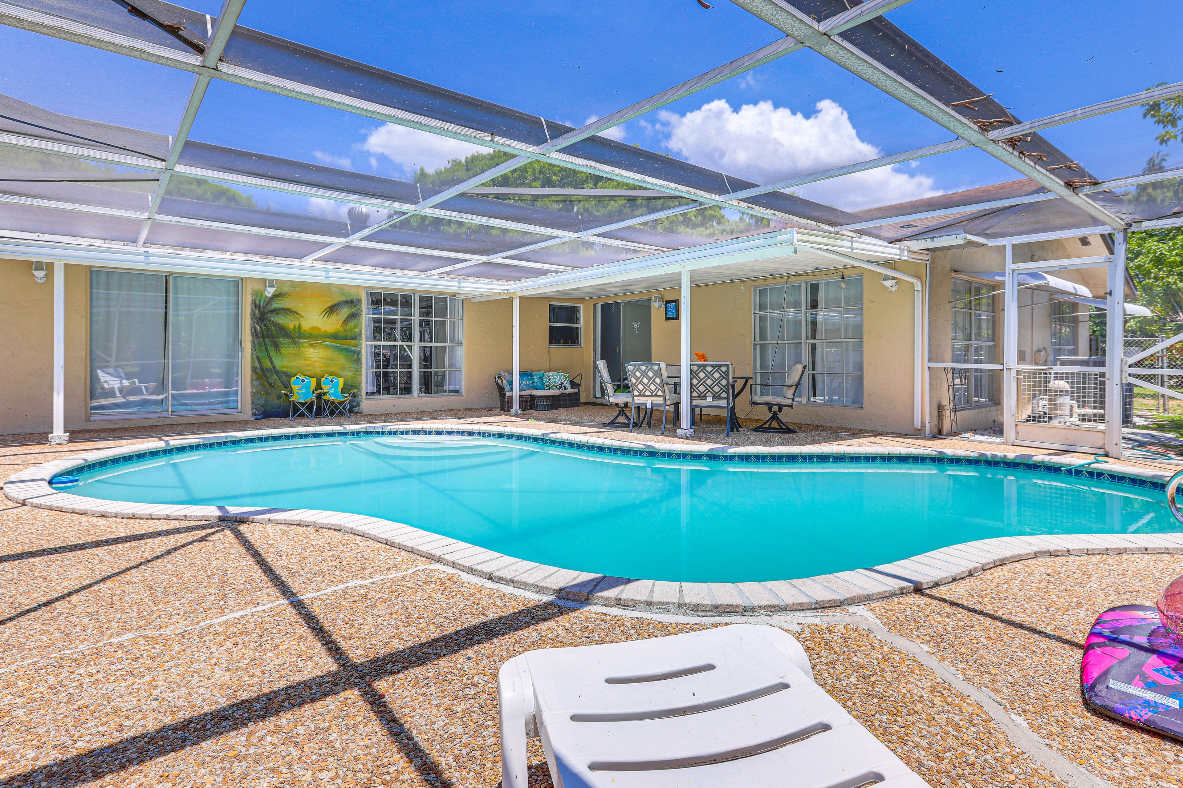 Screened Lanai | Private Pool | Pool Toys