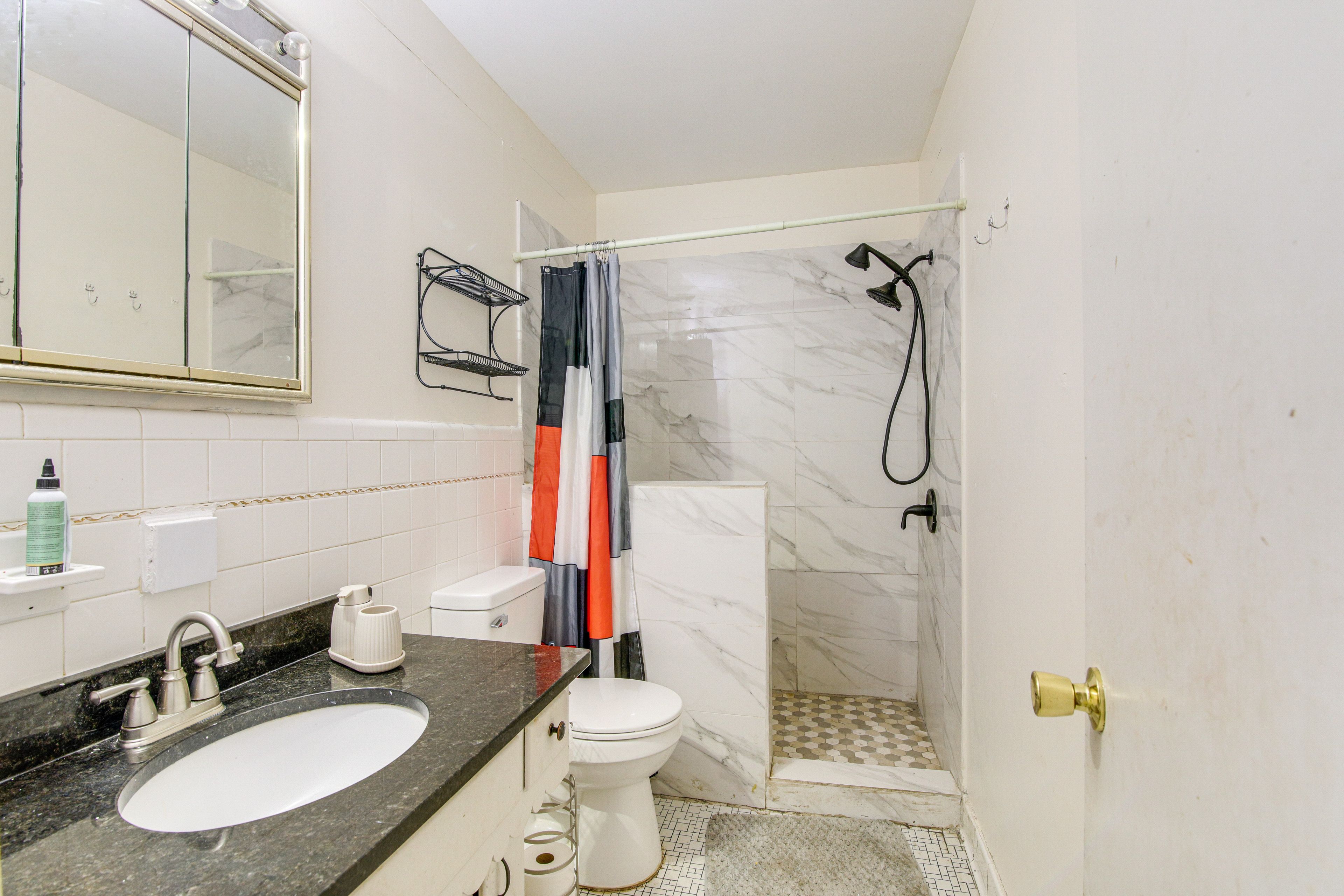 Bathroom | Towels Provided | 1st Floor