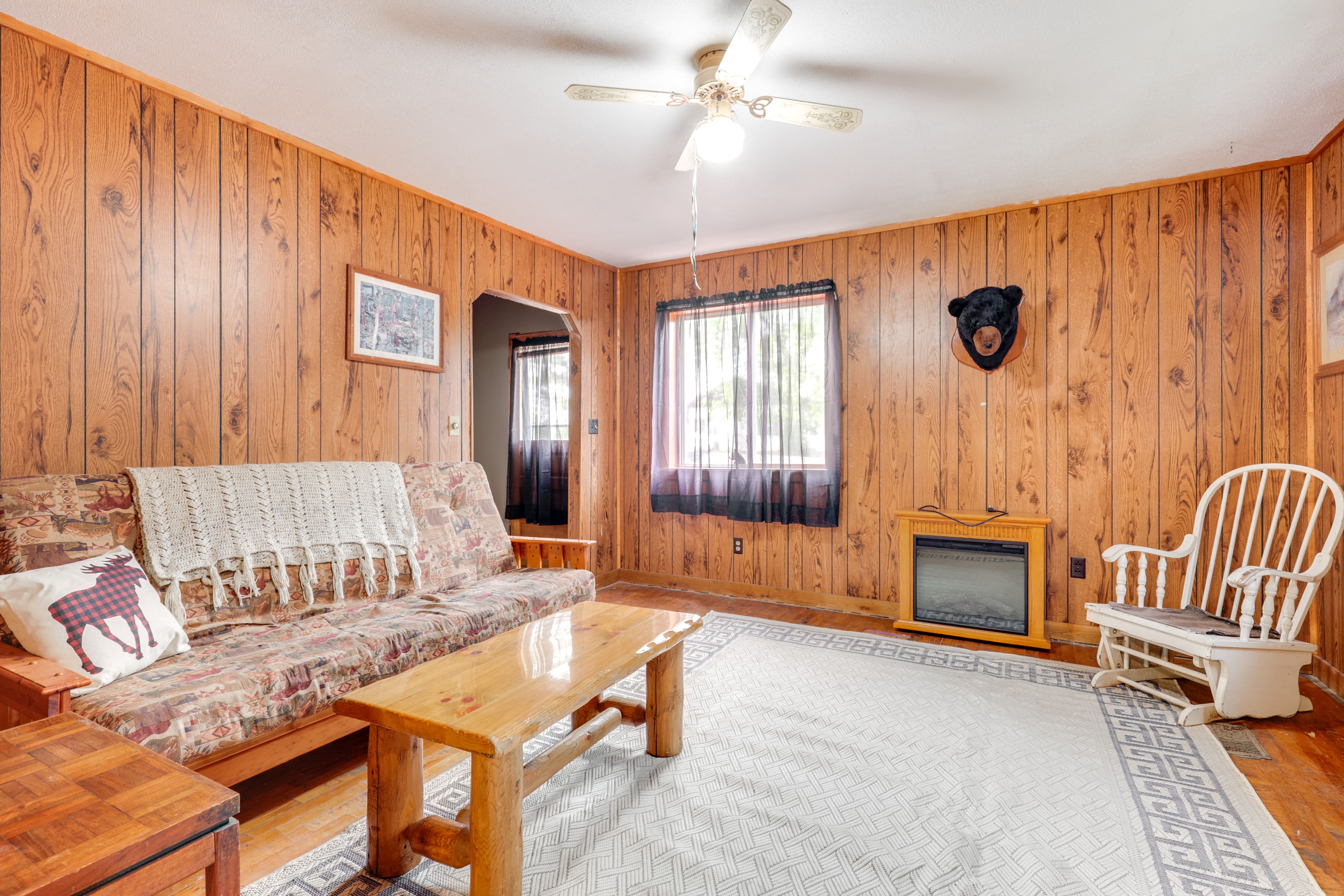 Glidden Vacation Rental | 4BR | 1BA | 2,000 Sq Ft | Stairs Required