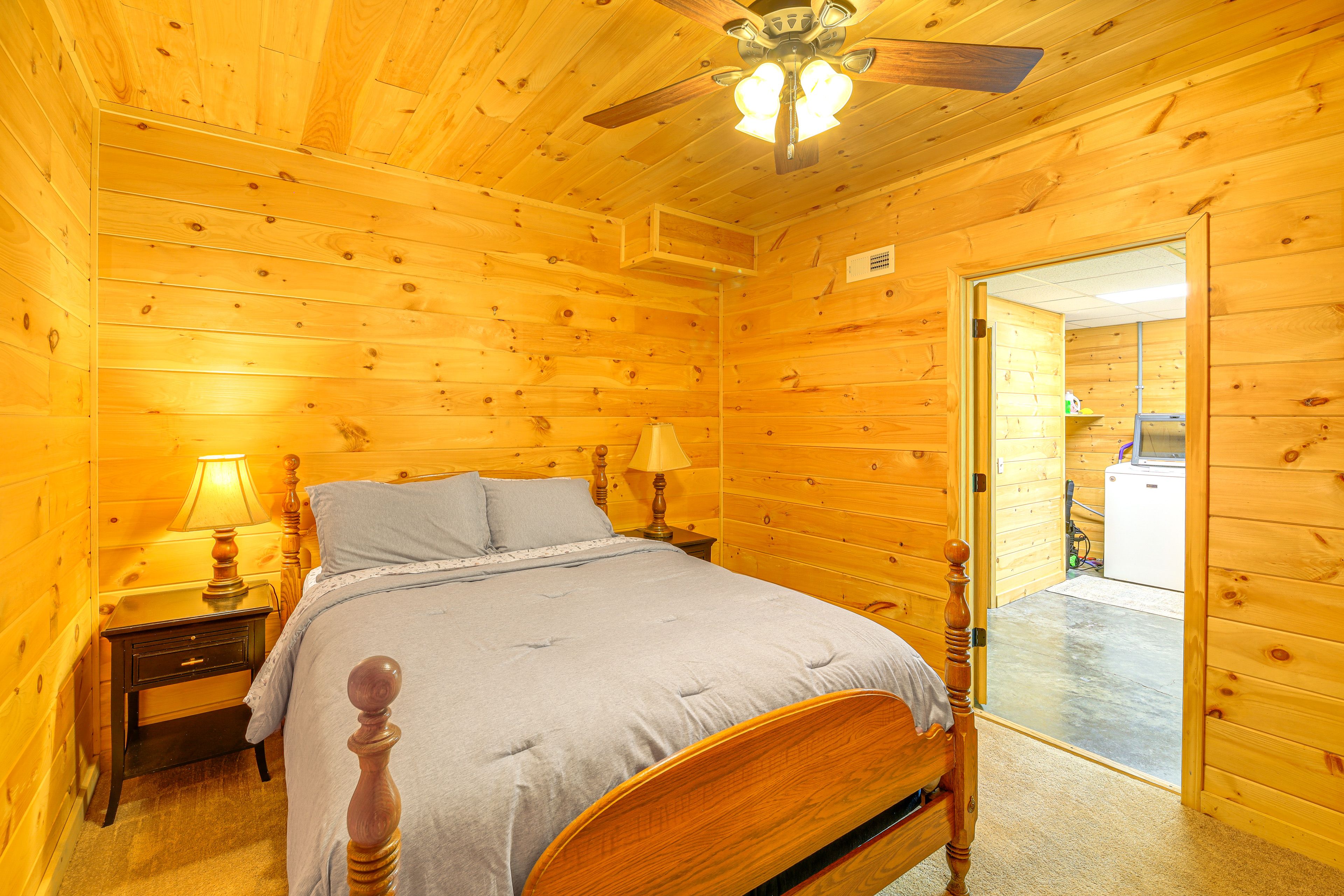 Bedroom 2 | Queen Bed | Basement