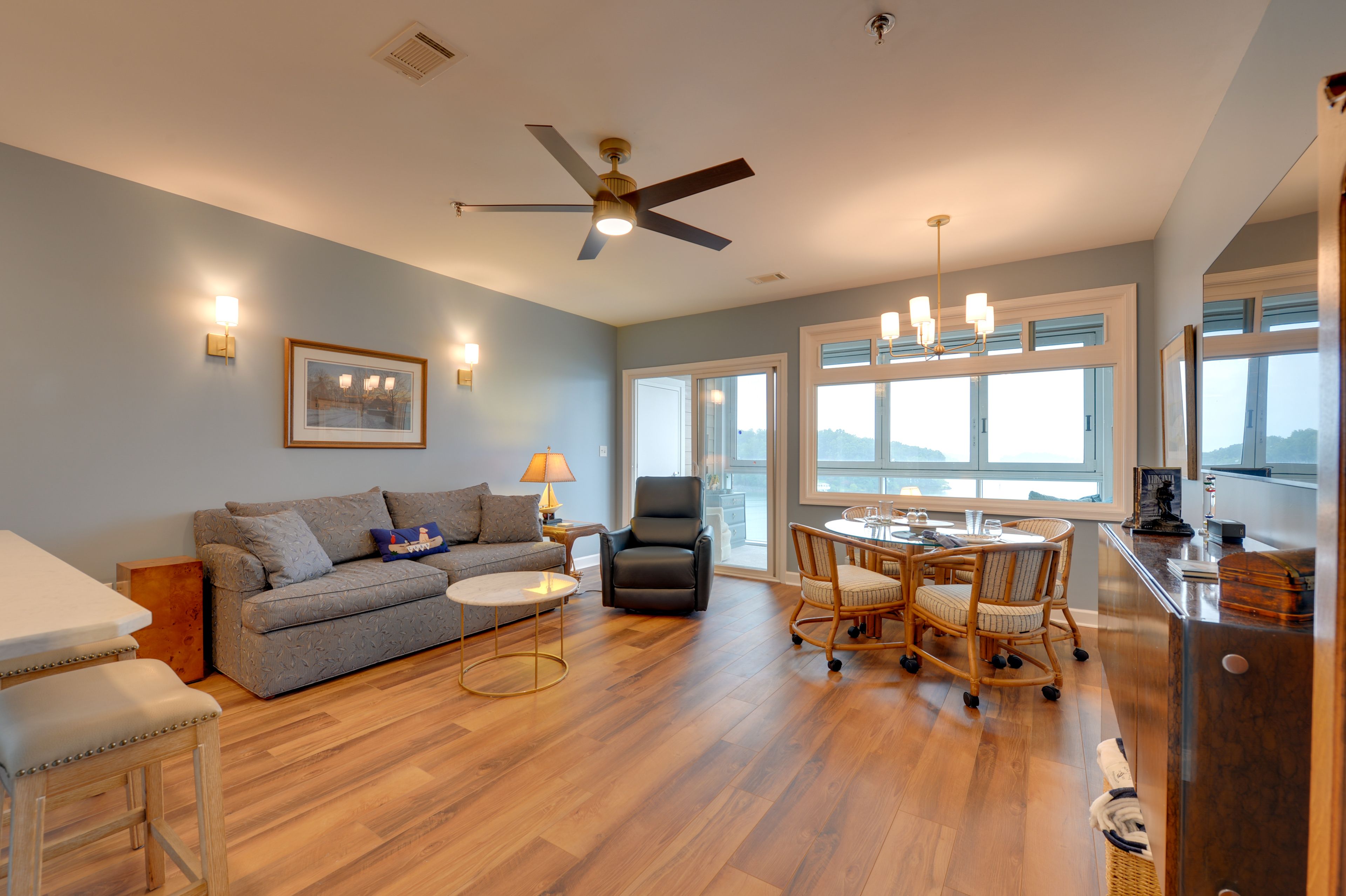 Living Room | Central A/C & Heating