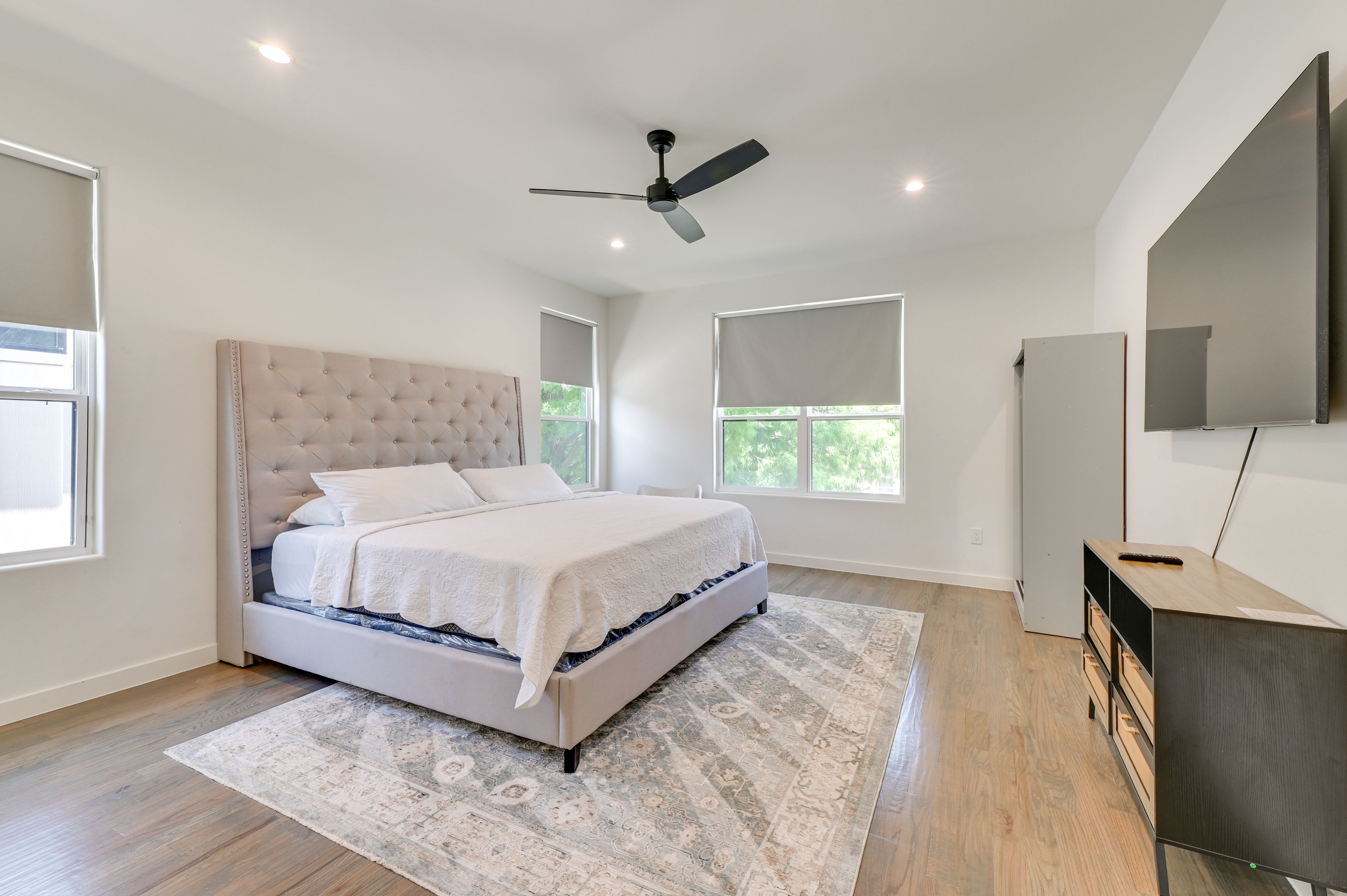 Bedroom 2 | King Bed | 2nd Floor