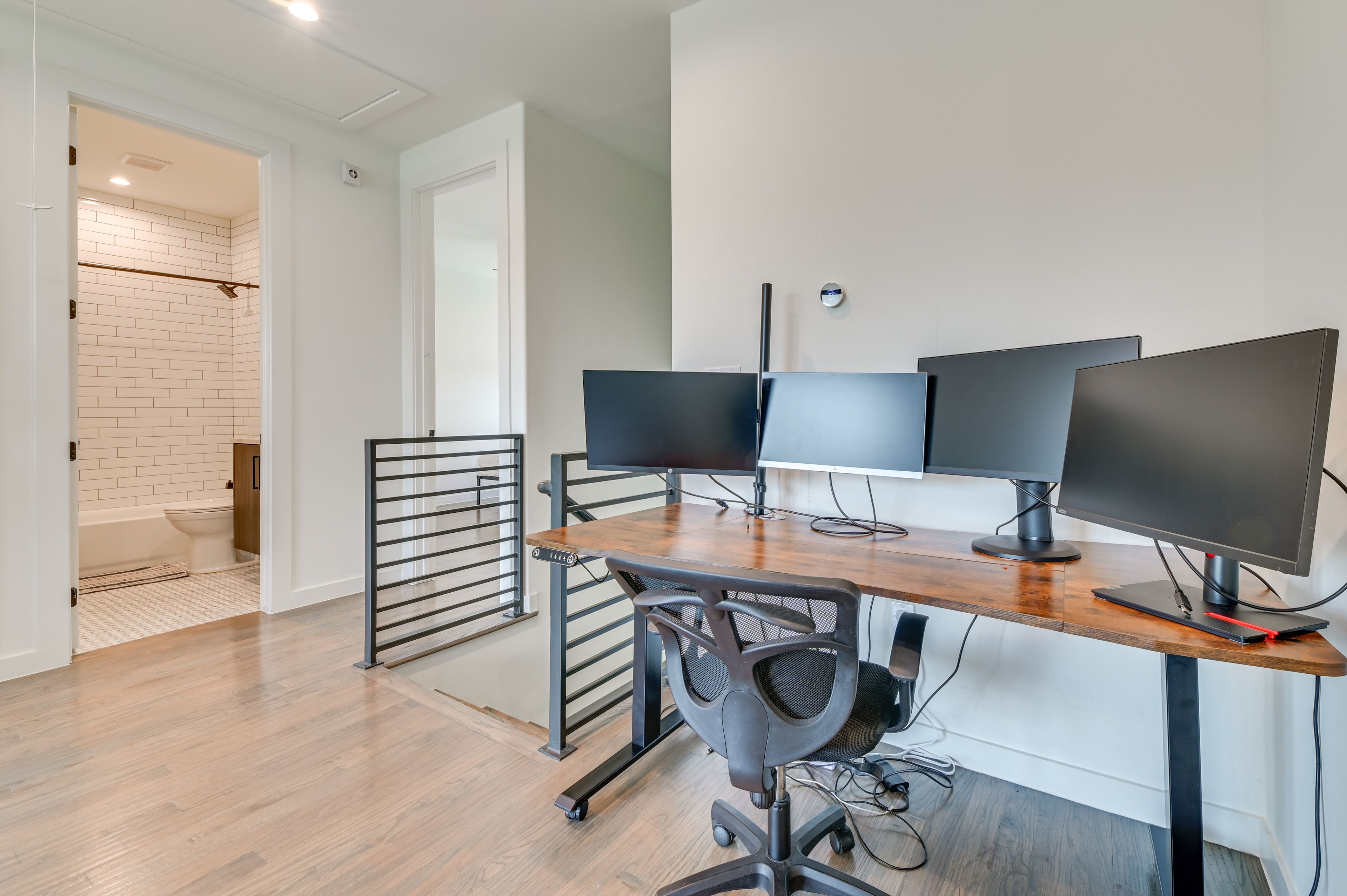 Desk w/ Monitors | 2nd Floor