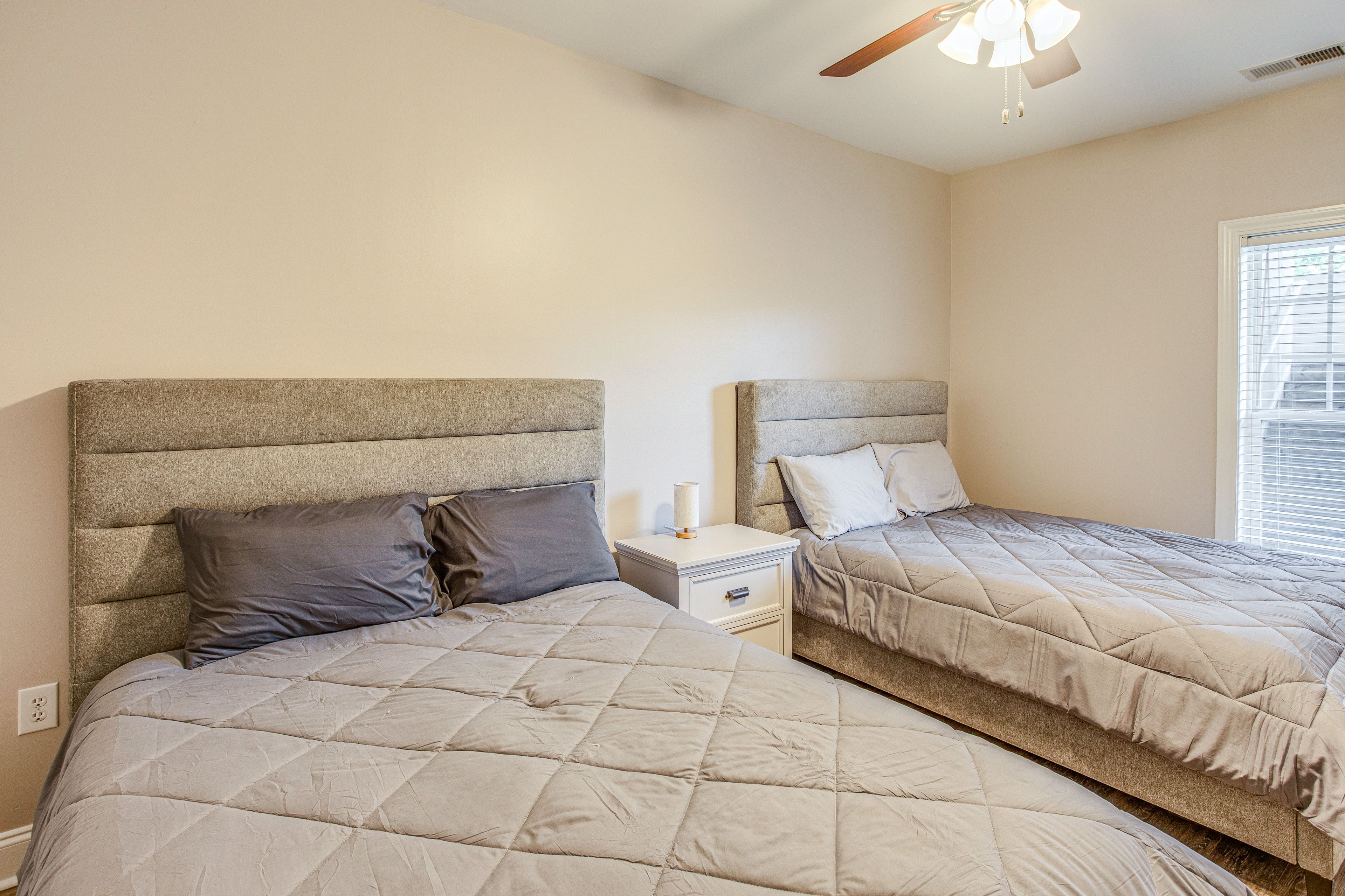 Bedroom 2 | 2 Queen Beds