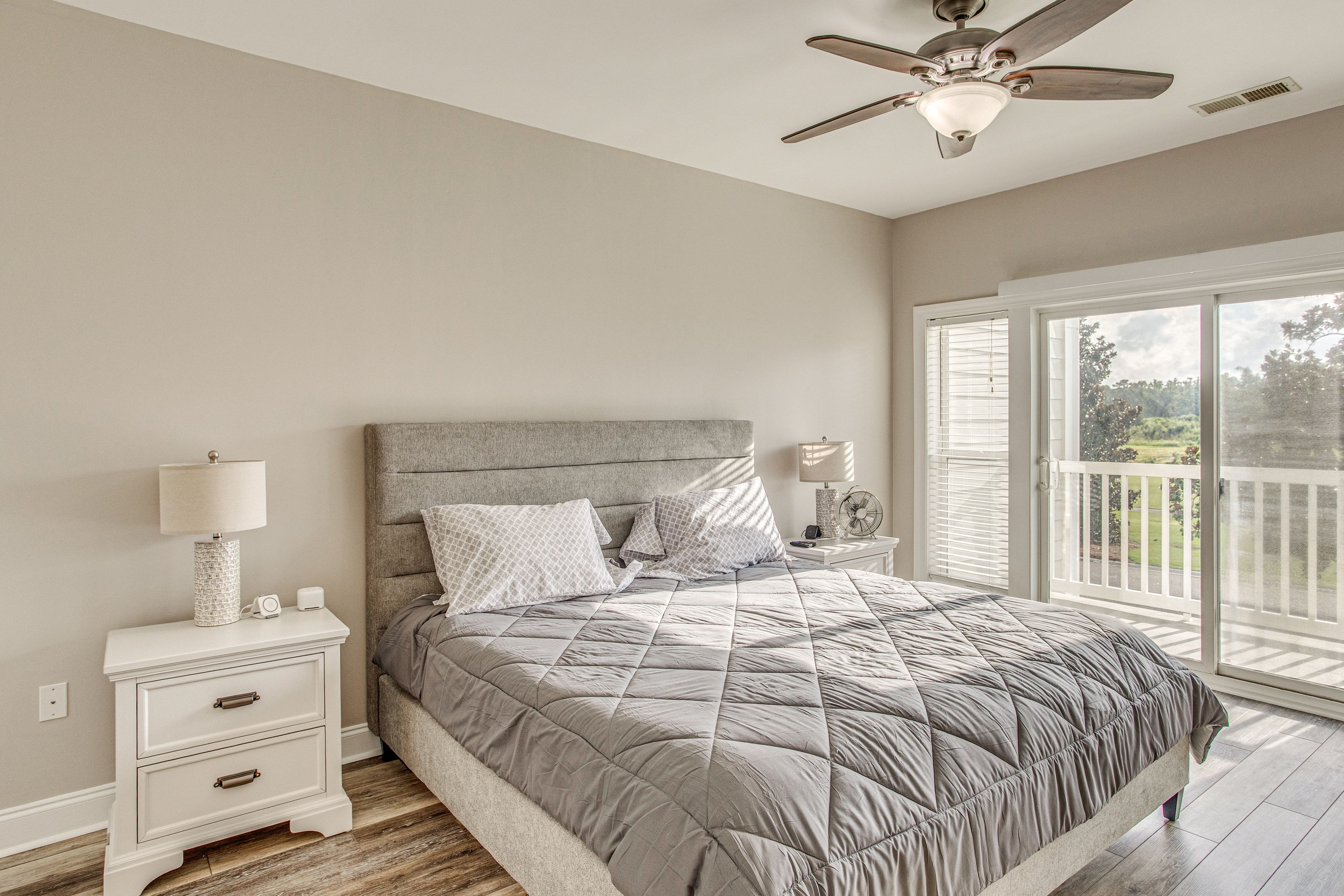 Bedroom 1 | King Bed | En-Suite Bathroom