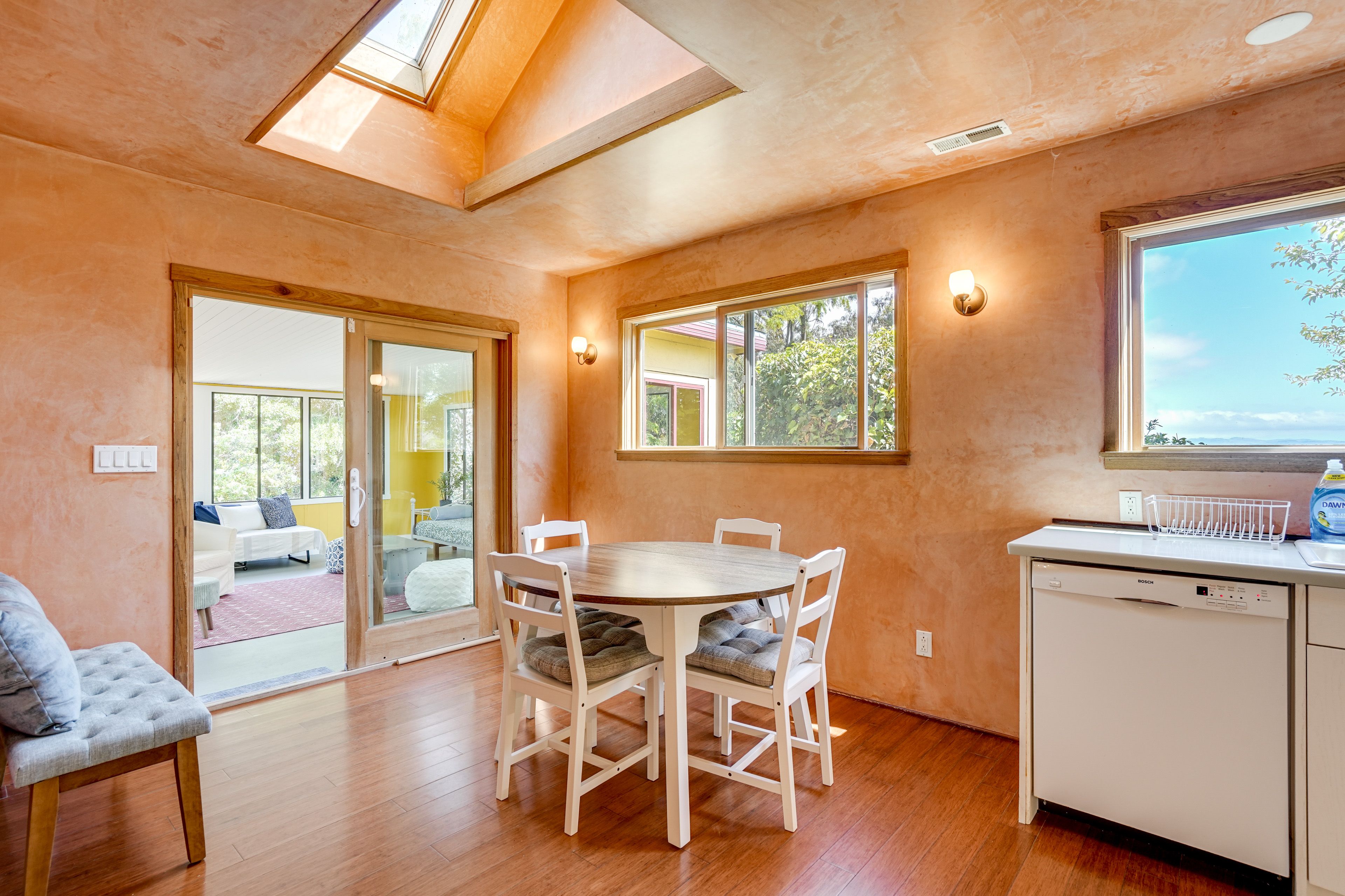 Dining Area | 1st Floor