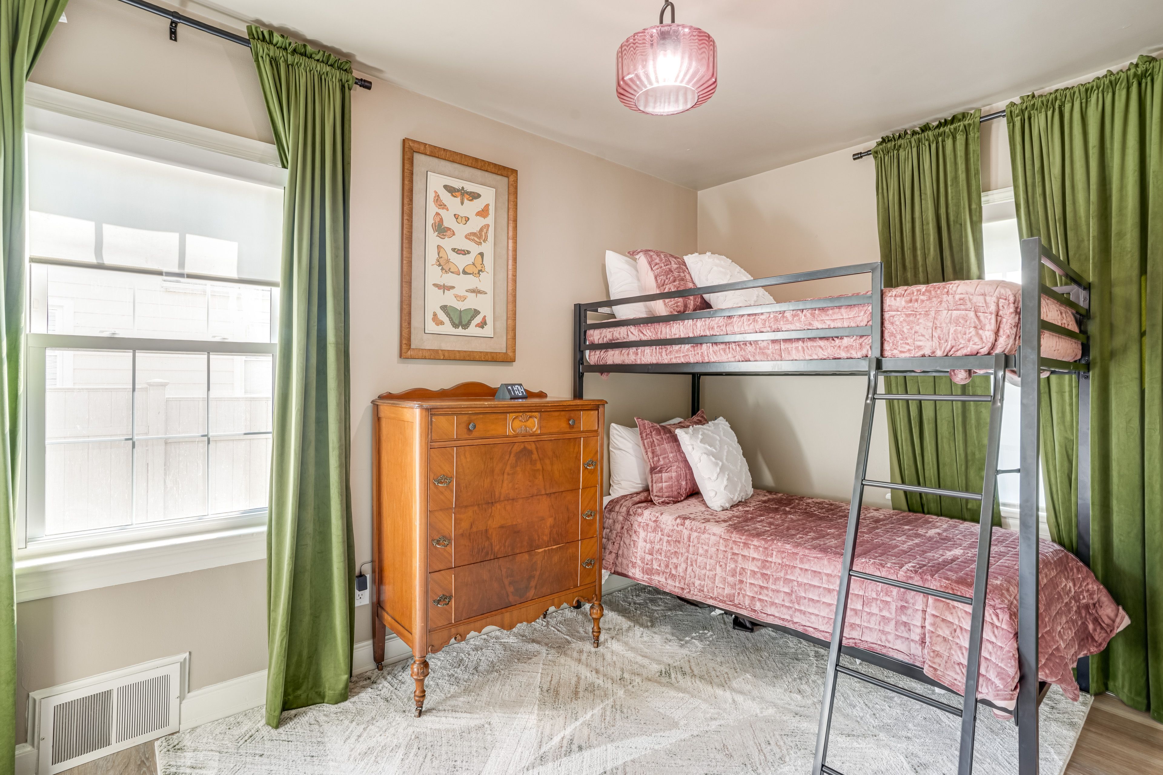 Bedroom 3 | Twin Bunk Bed | 1st Floor