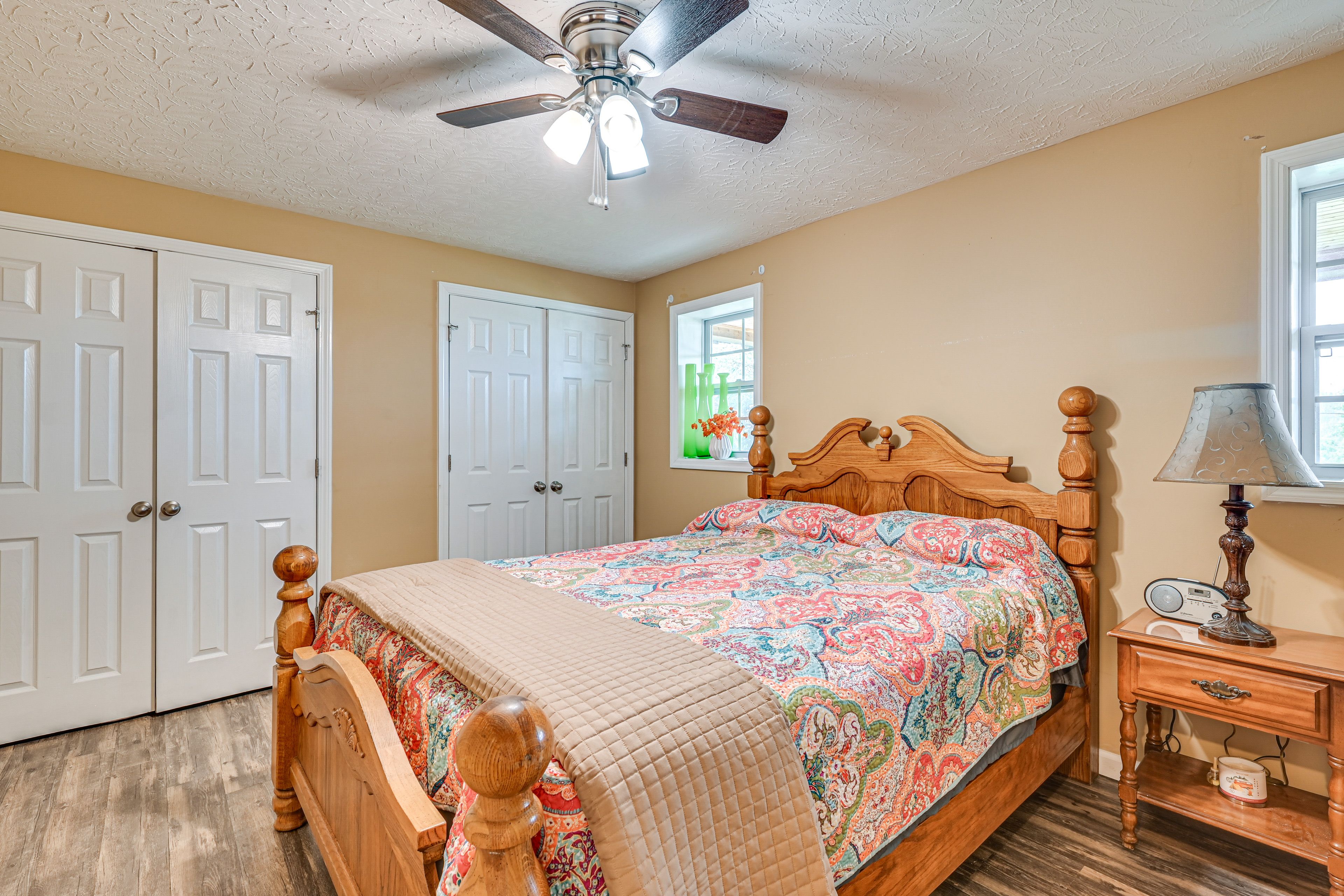 Bedroom 1 | 1st Floor | Queen Bed | Linens Provided