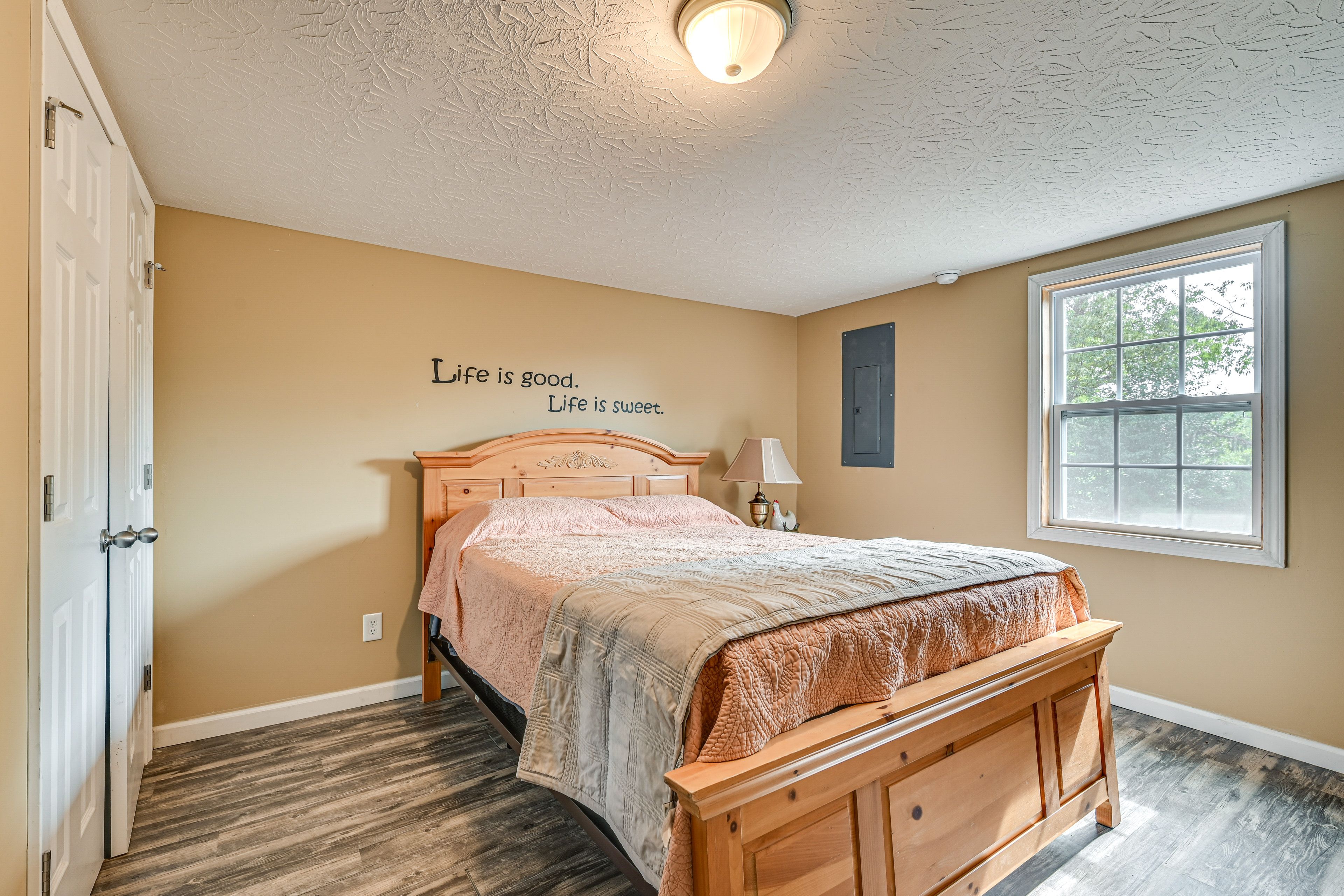Bedroom 4 | 2nd Floor | Queen Bed