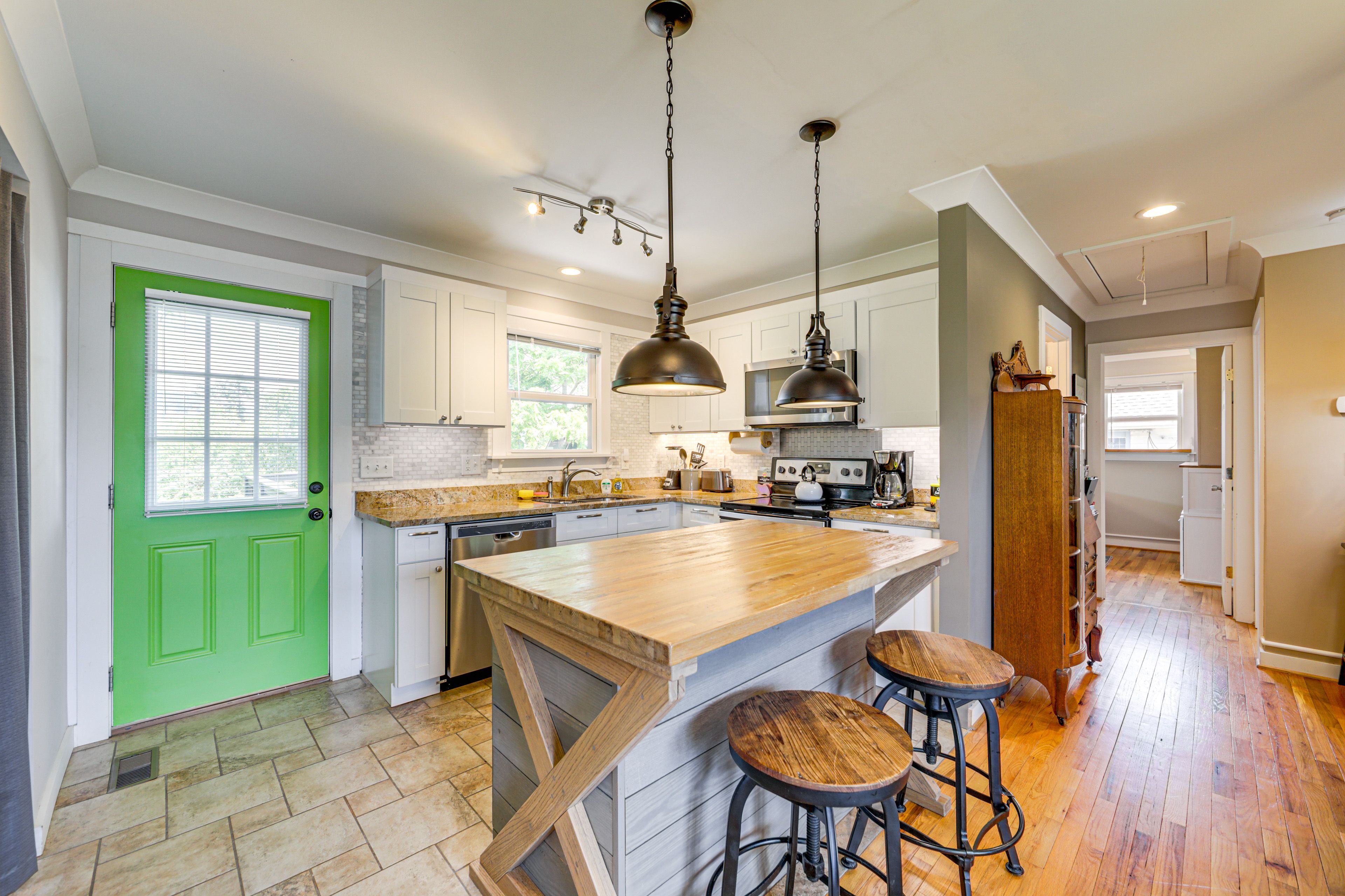 Kitchen | Drip Coffee Maker | Dishwasher | Blender | Toaster