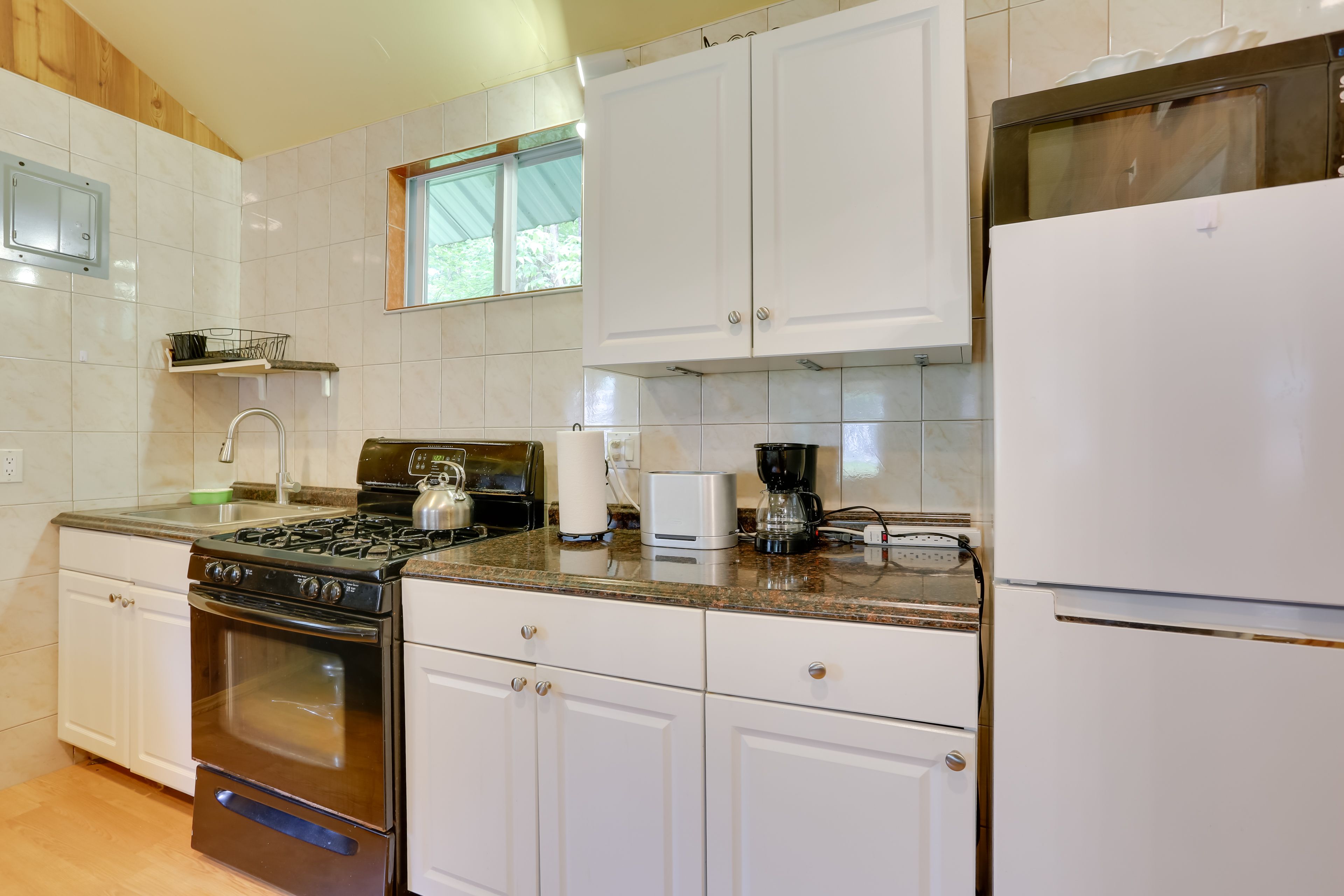 Kitchen | Drip Coffee Maker | Toaster | Cooking Basics