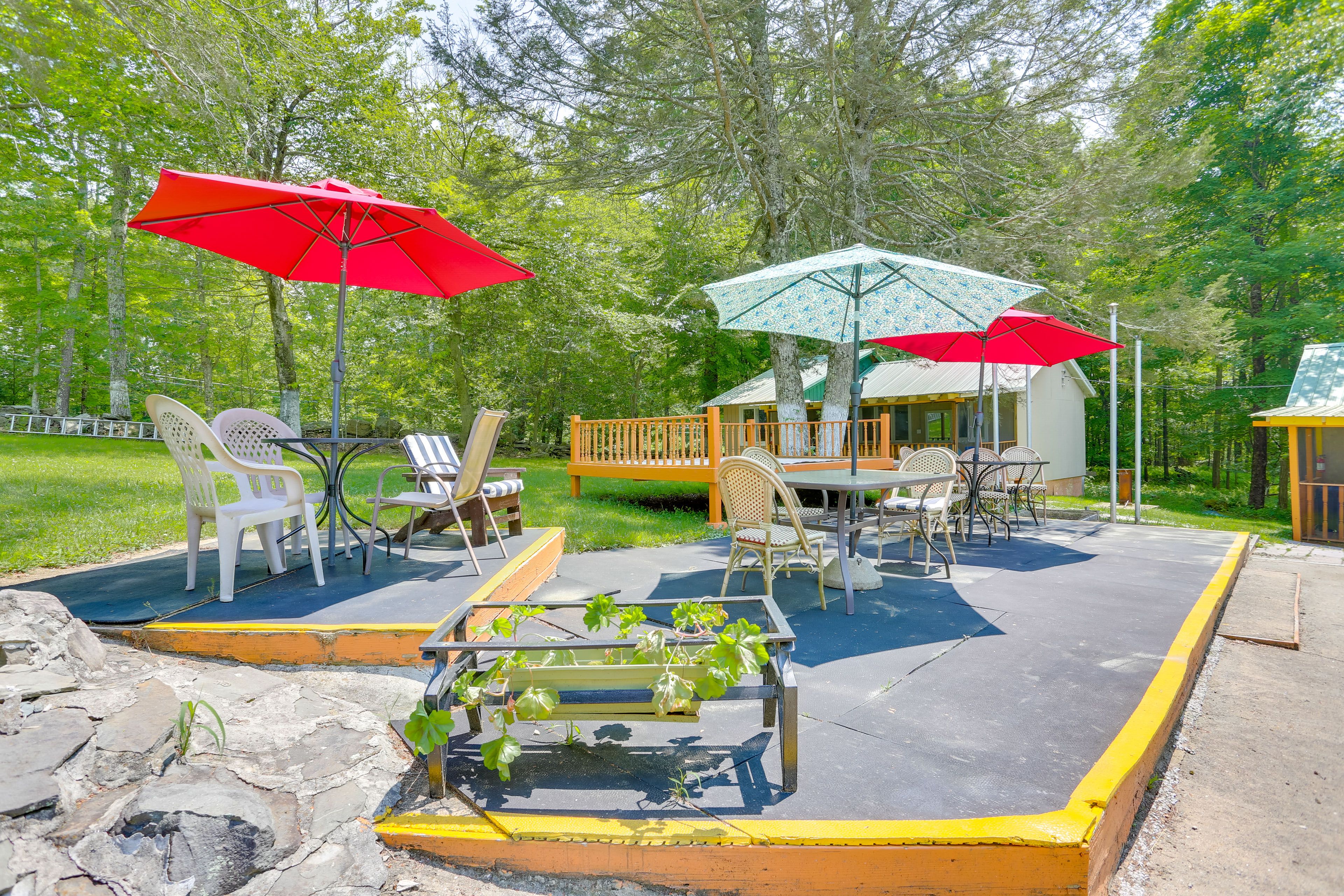 Outdoor Seating