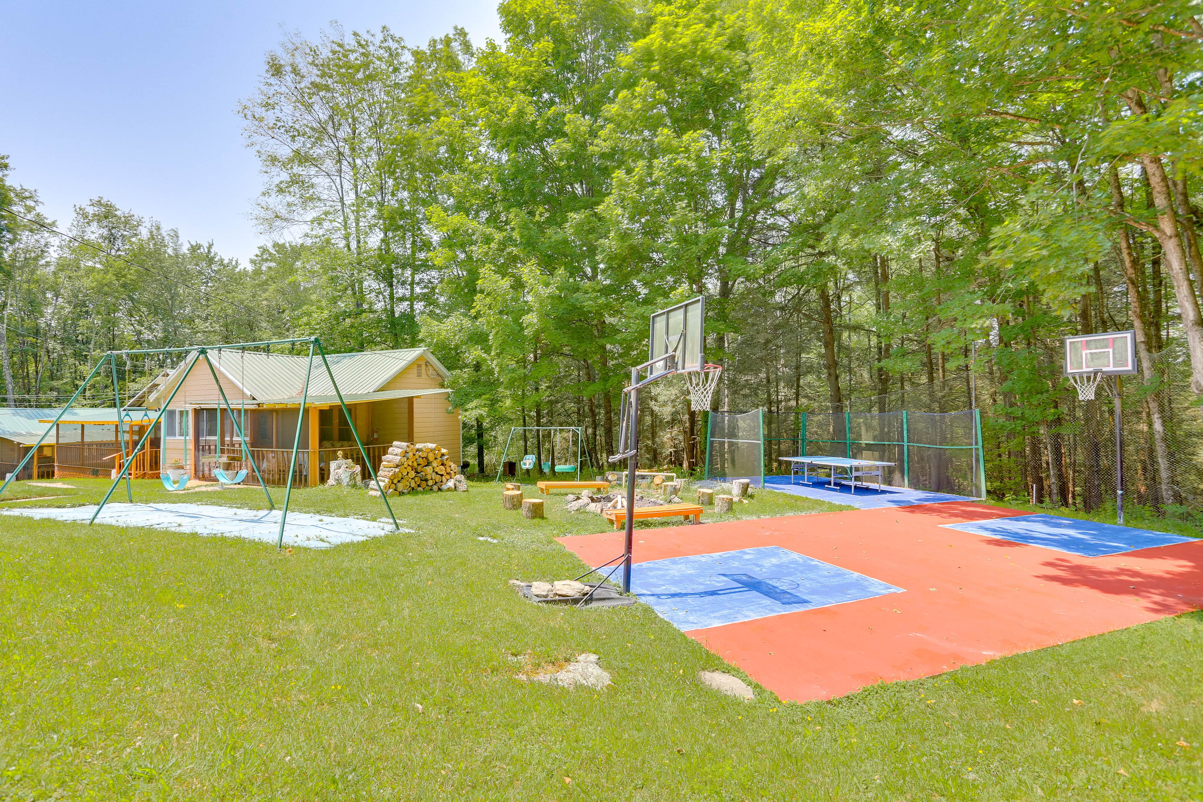 Community Playground | Basketball Court | Ping-Pong Table