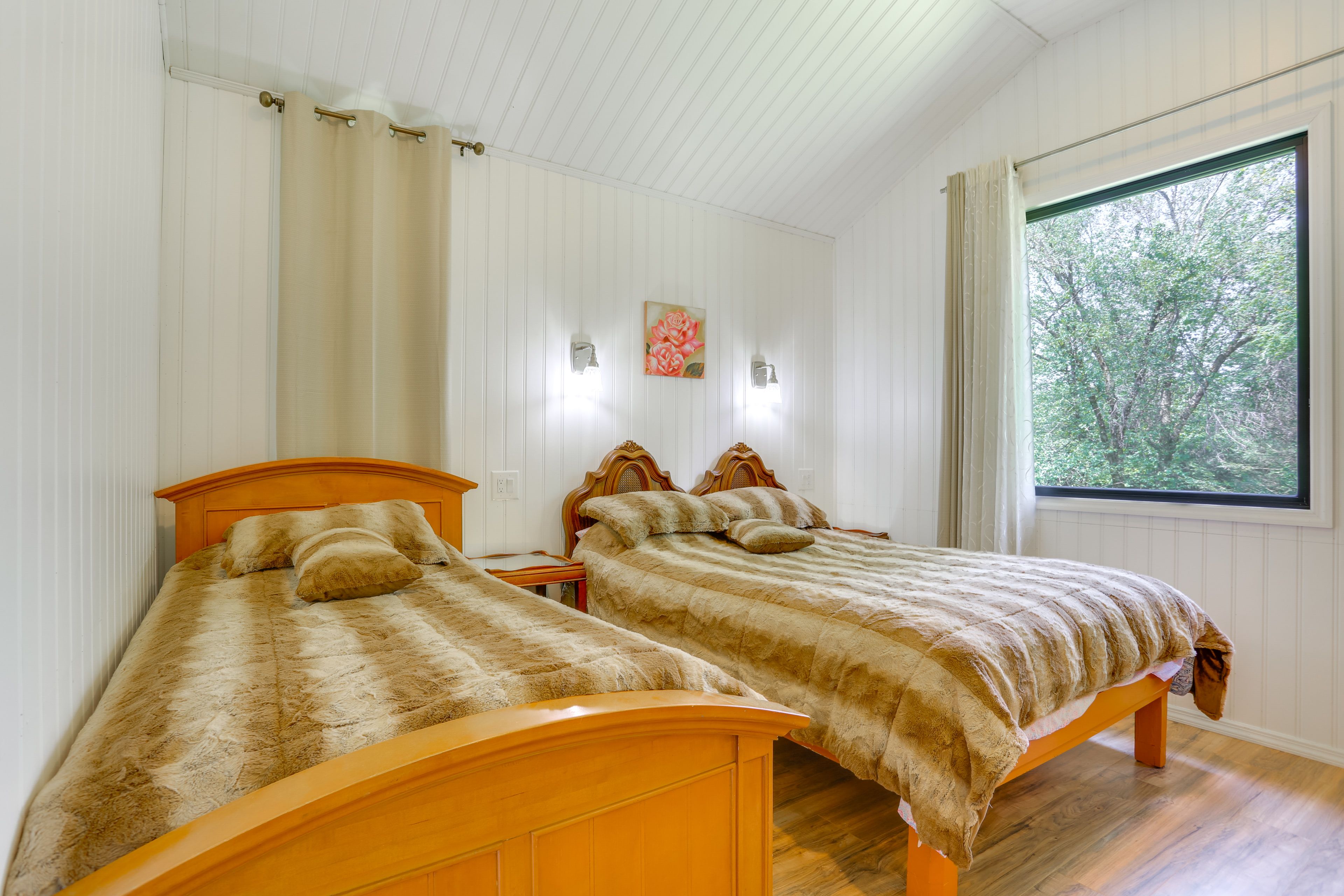 Bedroom 3 | Queen Bed | Twin Bed