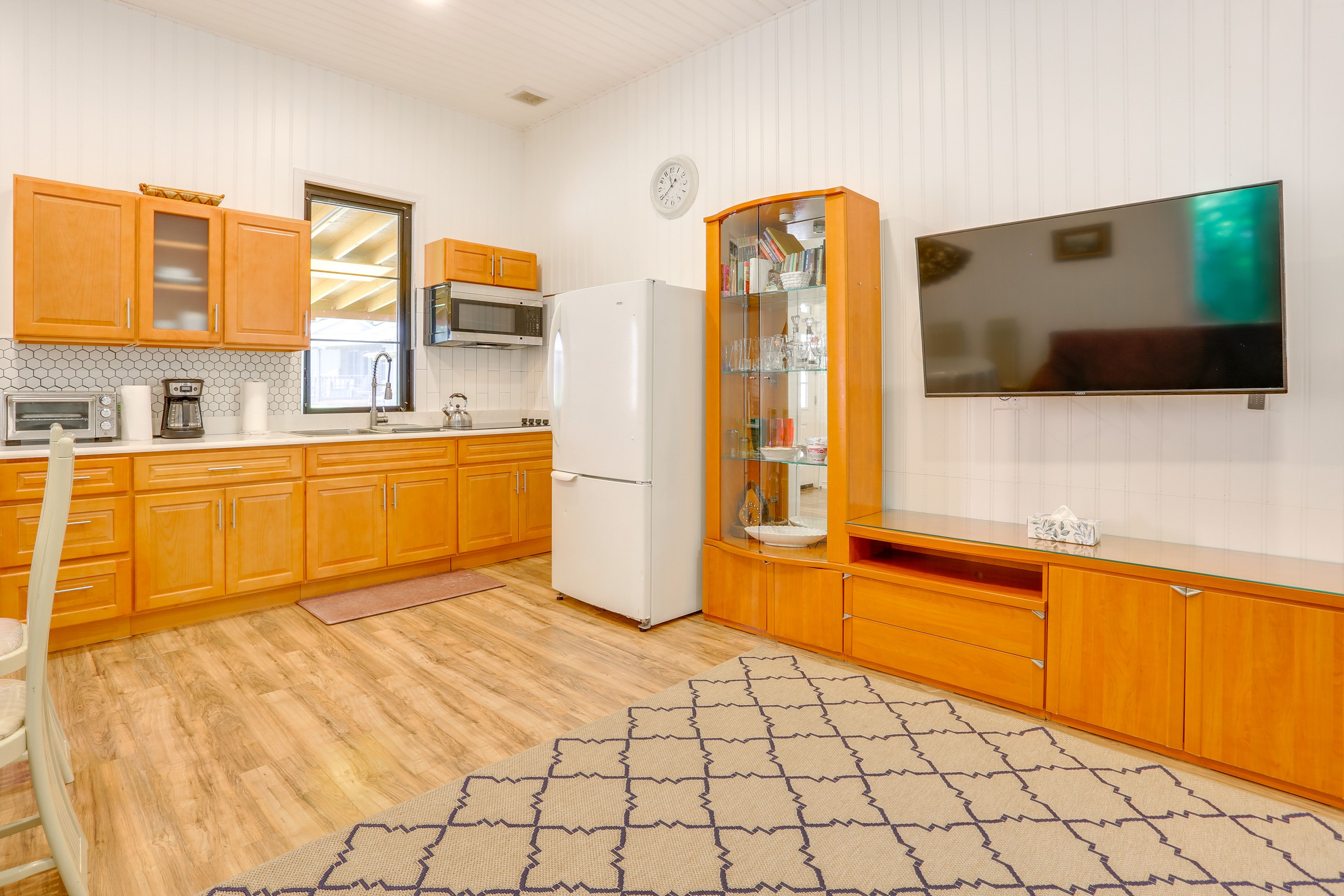 Kitchen | Drip Coffee Maker | Toaster Oven