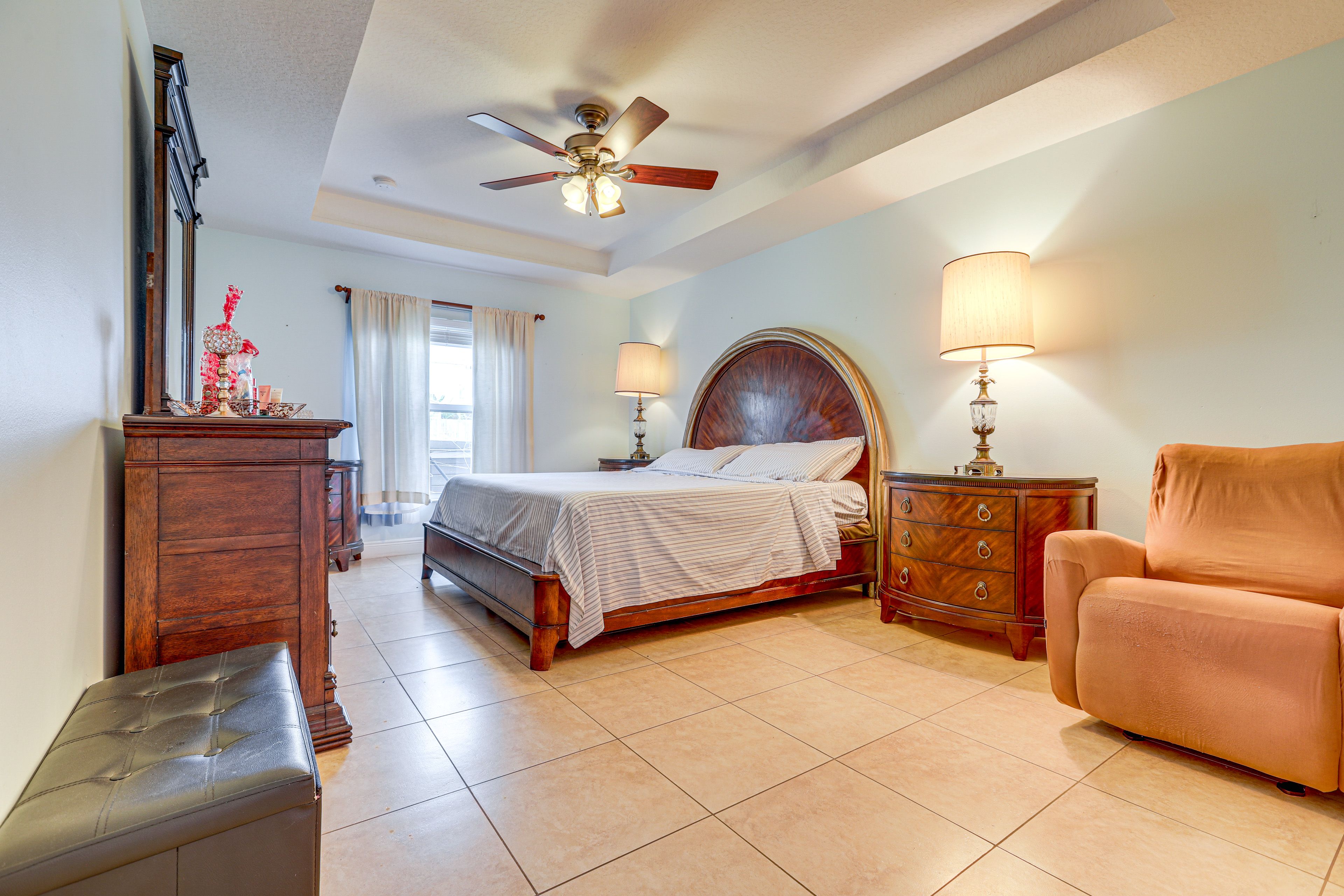 Bedroom 1 | King Bed | En-Suite Bathroom