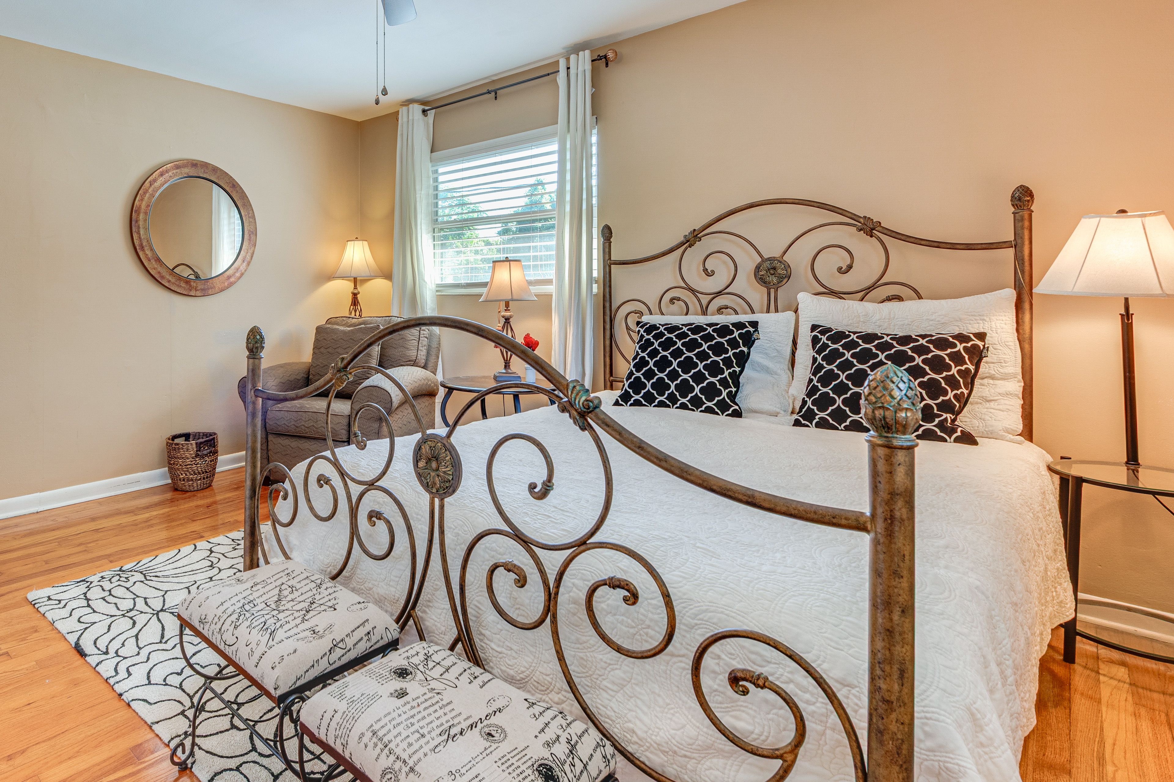 Bedroom 2 | Queen Bed | Upper Level | Linens Provided