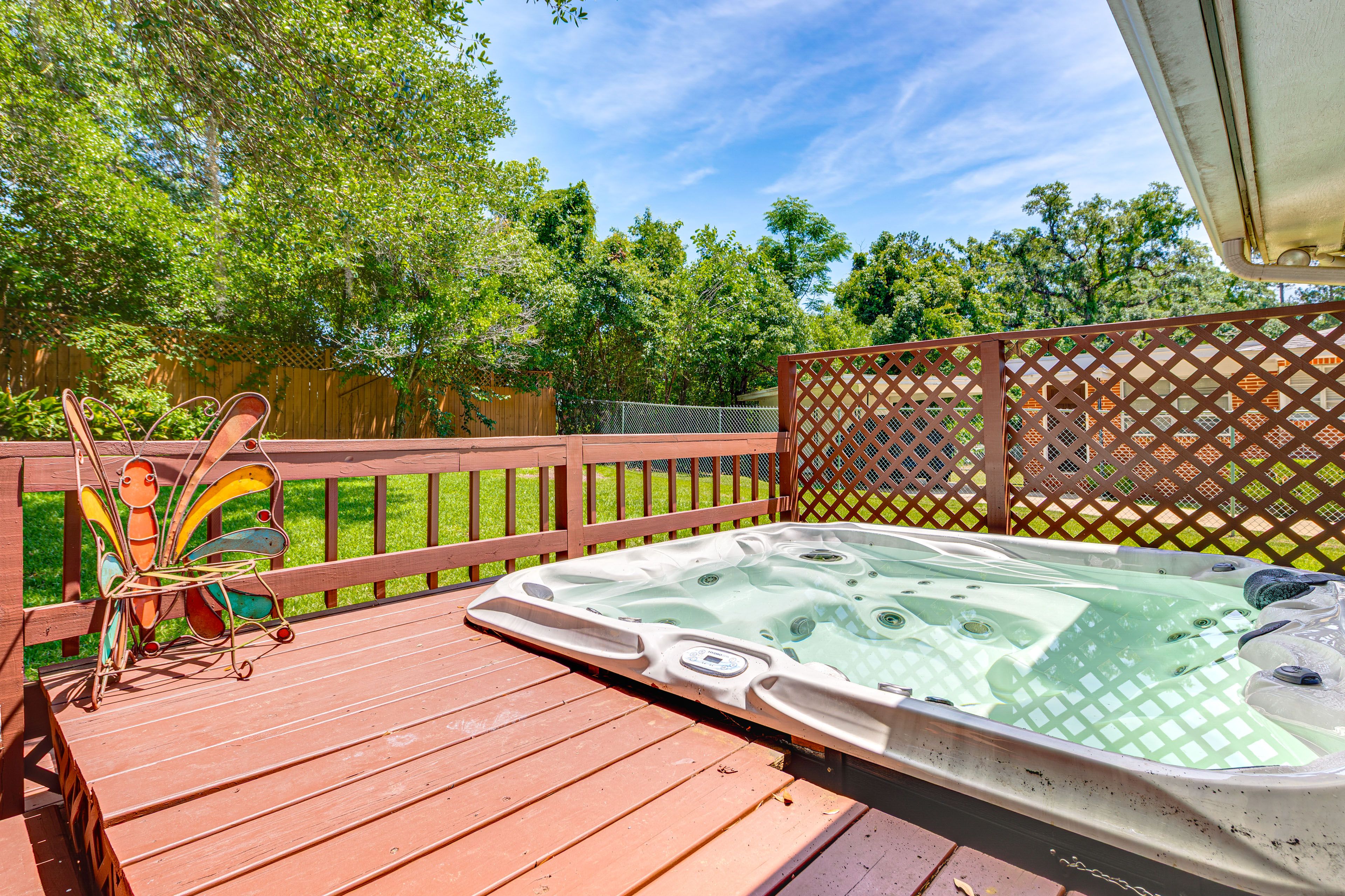 Tallahassee Vacation Rental | 3BR | 3BA | 2,300 Sq Ft | 8 Steps to Enter